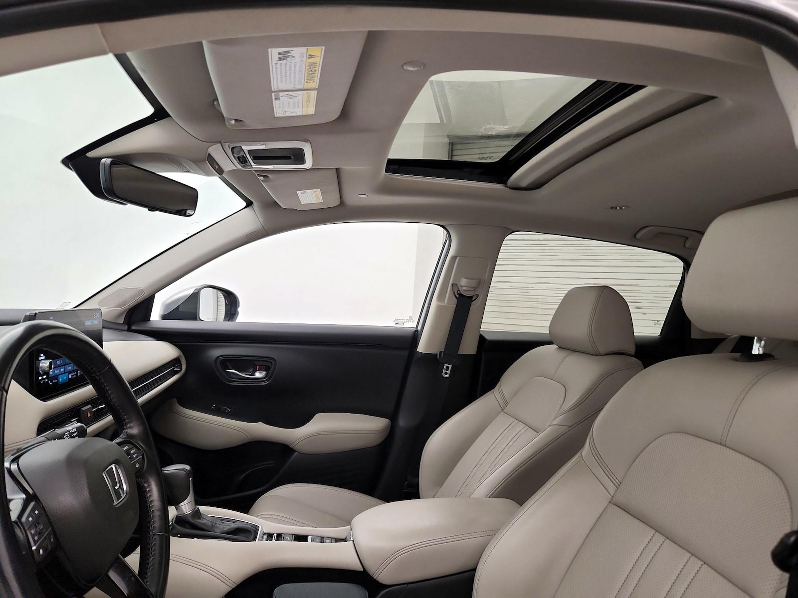 Sunroof(s) & Overhead Airbags