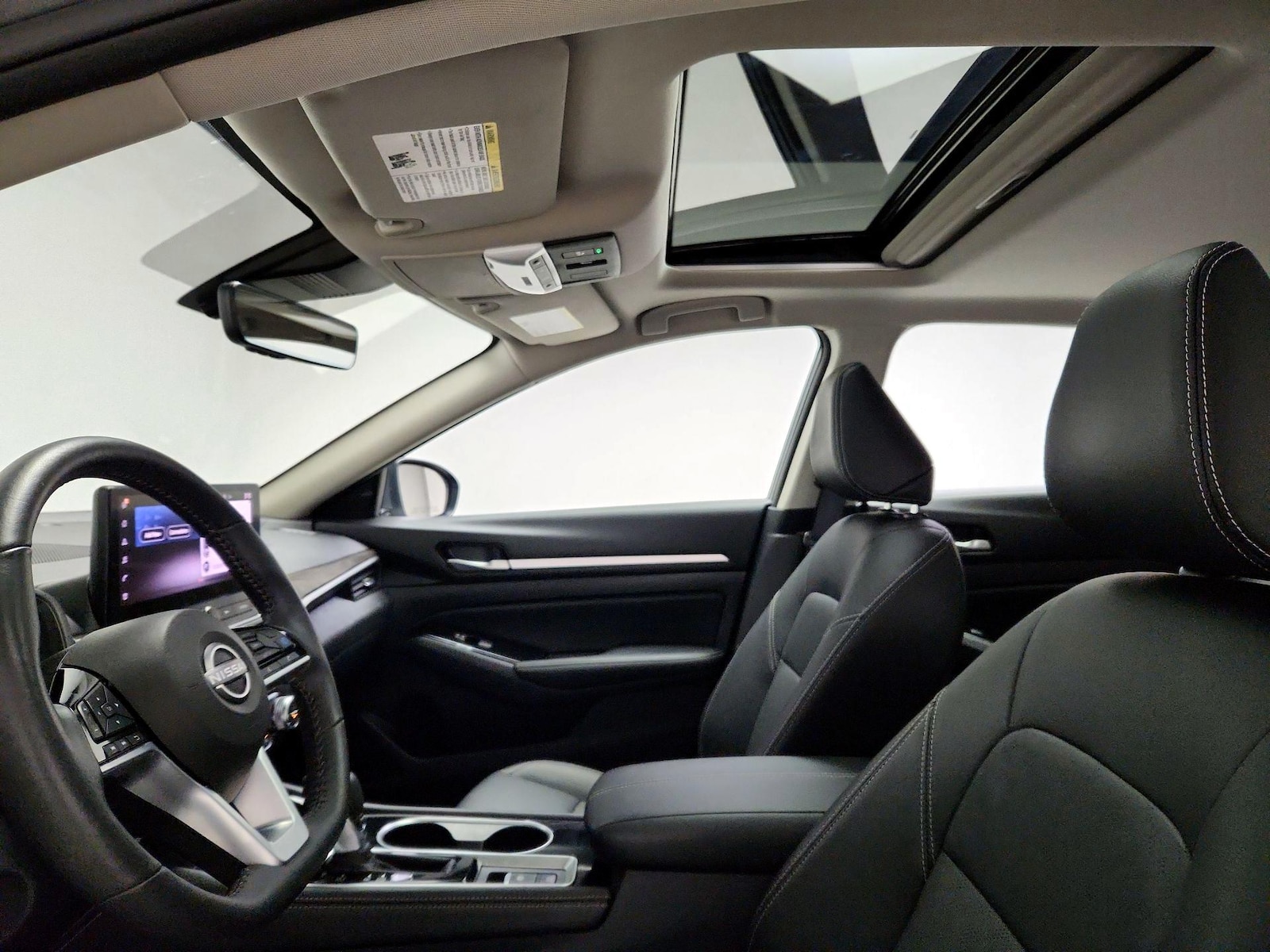 Sunroof(s) & Overhead Airbags