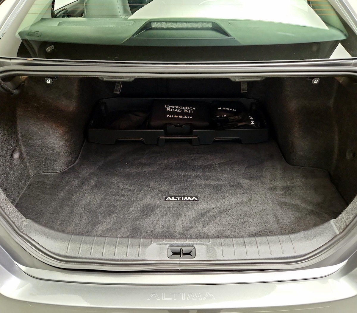Trunk/Cargo (Seats Up)