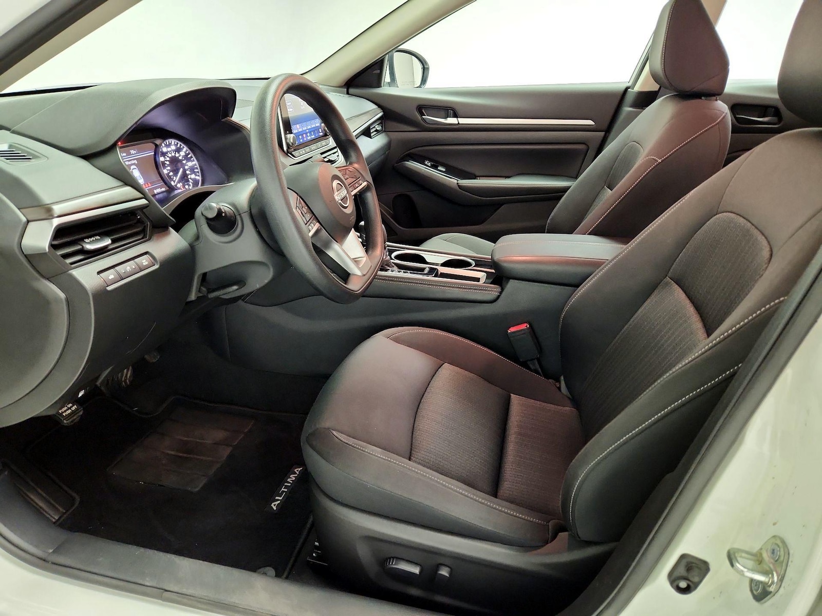 Power Seat(s) & Side Airbags