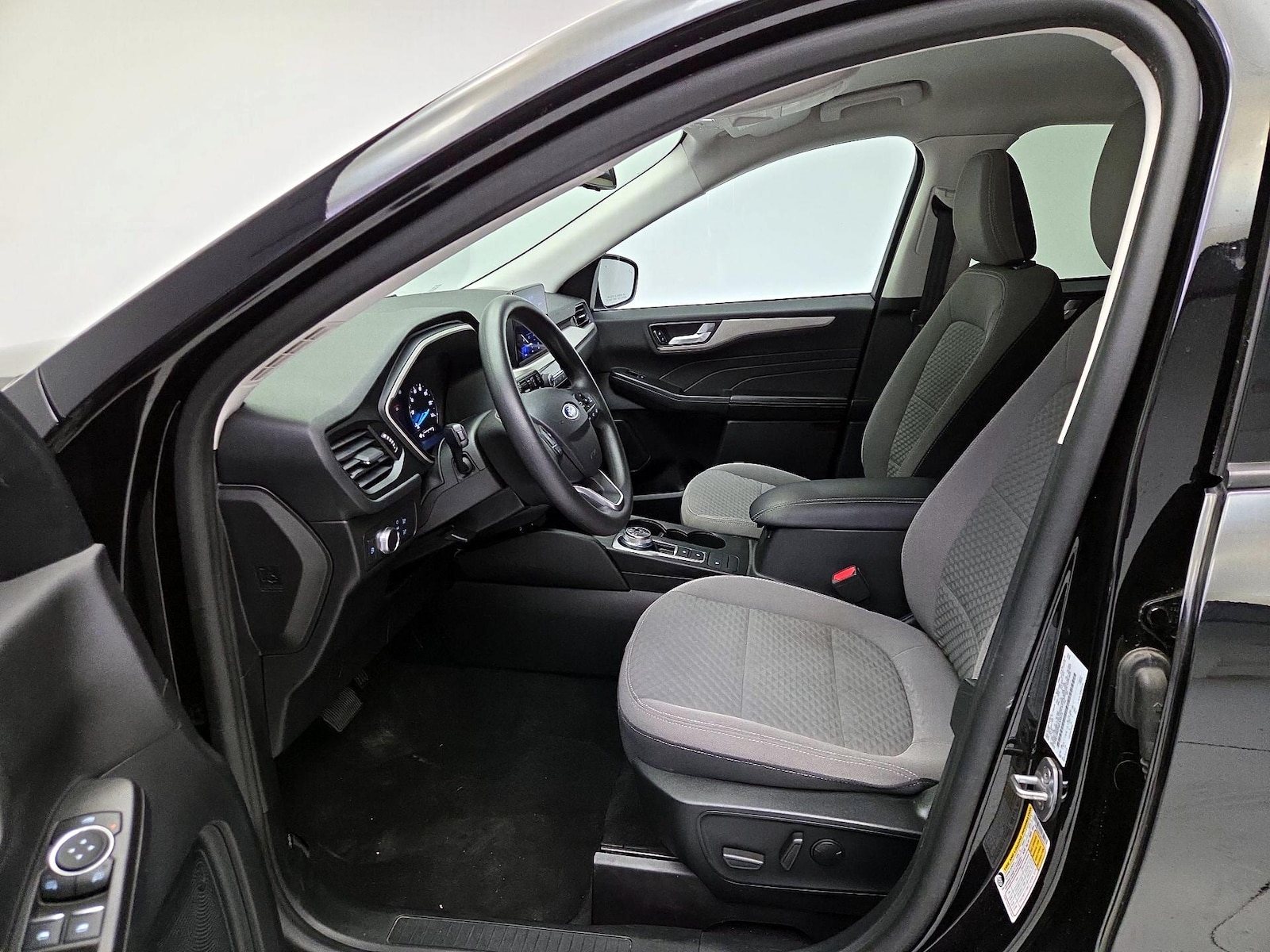 Power Seat(s) & Side Airbags