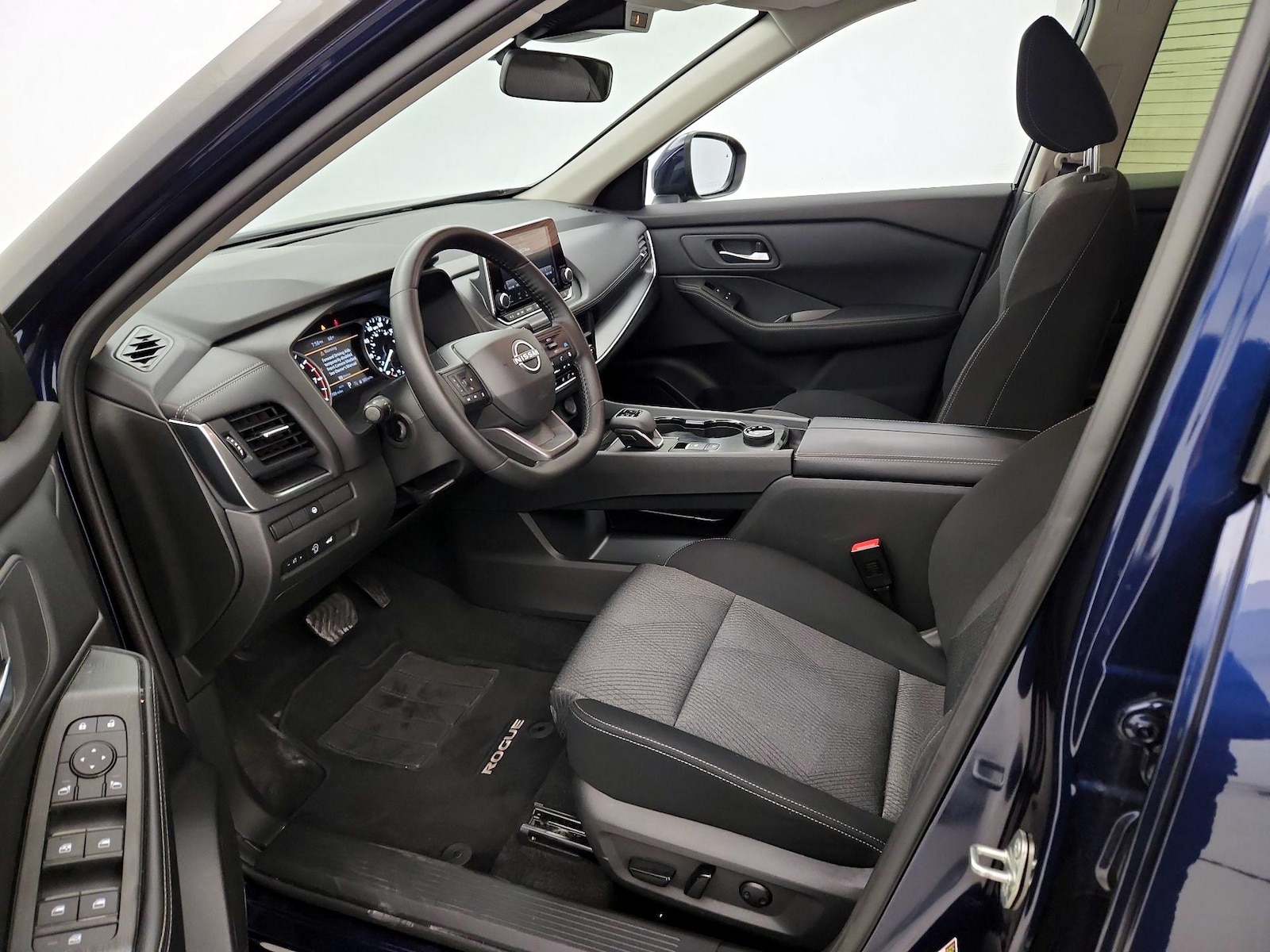 Power Seat(s) & Side Airbags