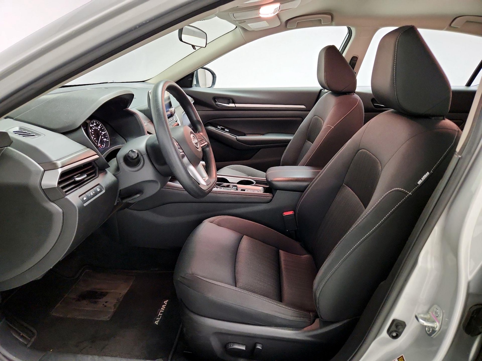 Power Seat(s) & Side Airbags
