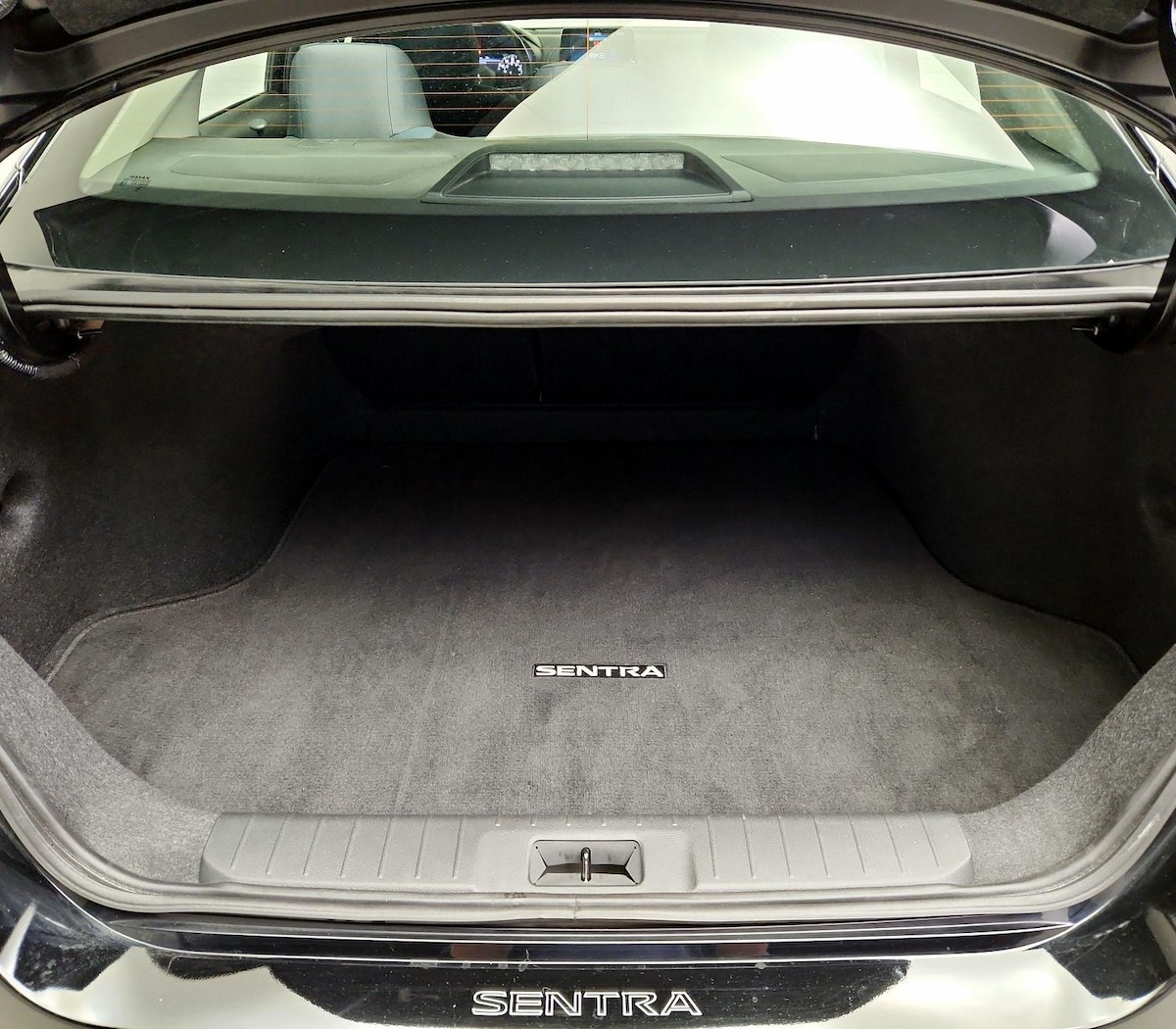 Trunk/Cargo (Seats Up)