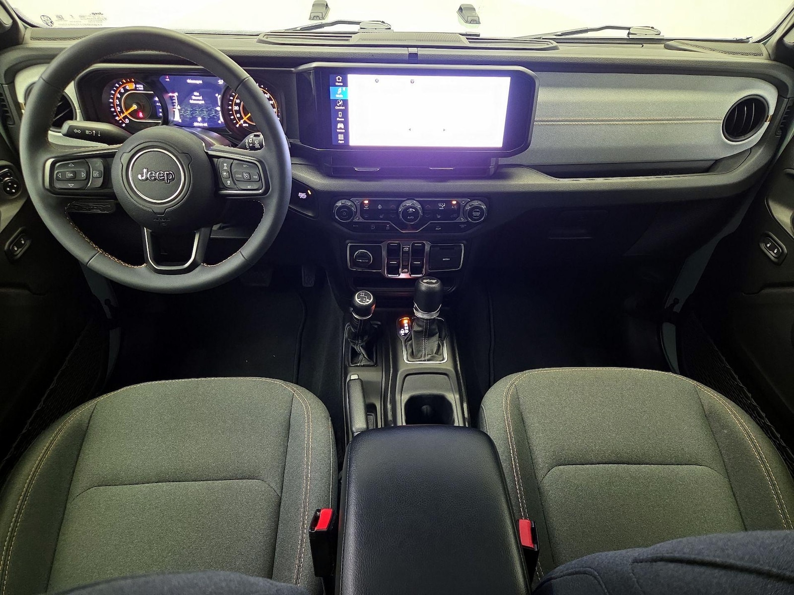Apple CarPlay® & Android Auto™