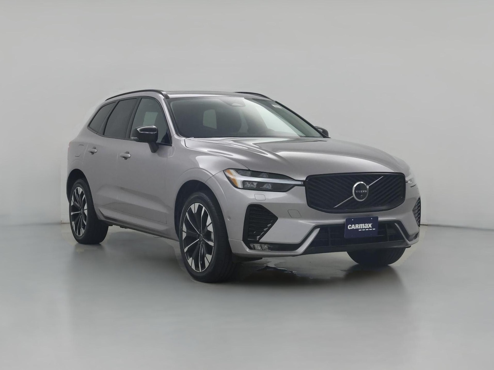 2026 Volvo XC60 Plus