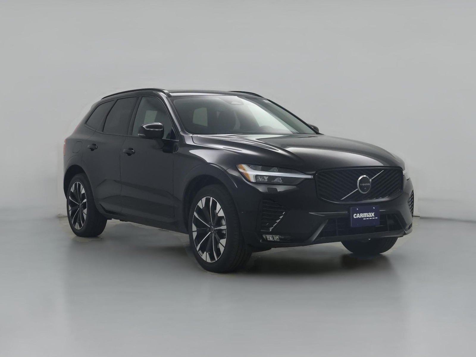 2026 Volvo XC60 Plus