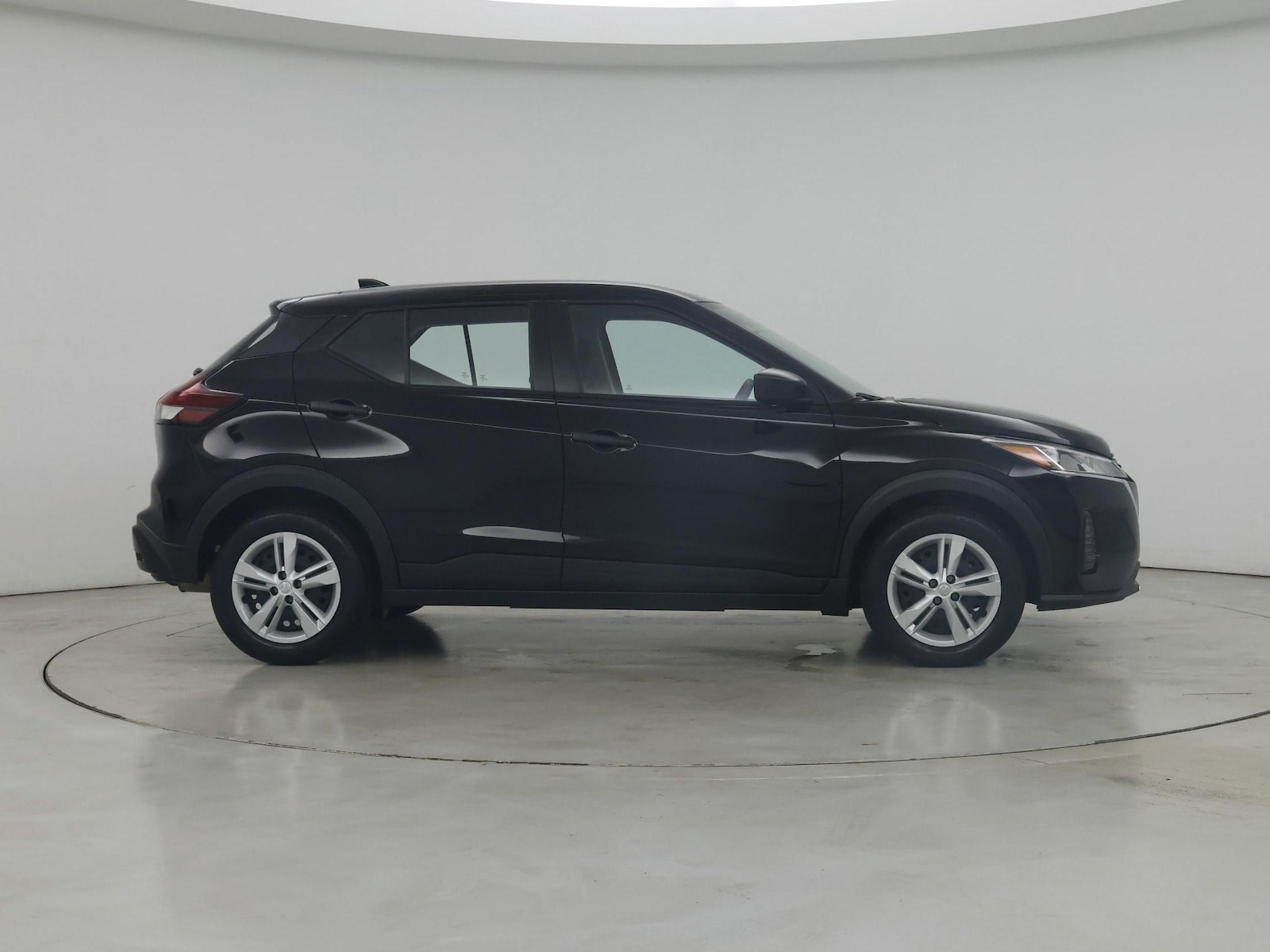 2024 Nissan Kicks S - Photo 8