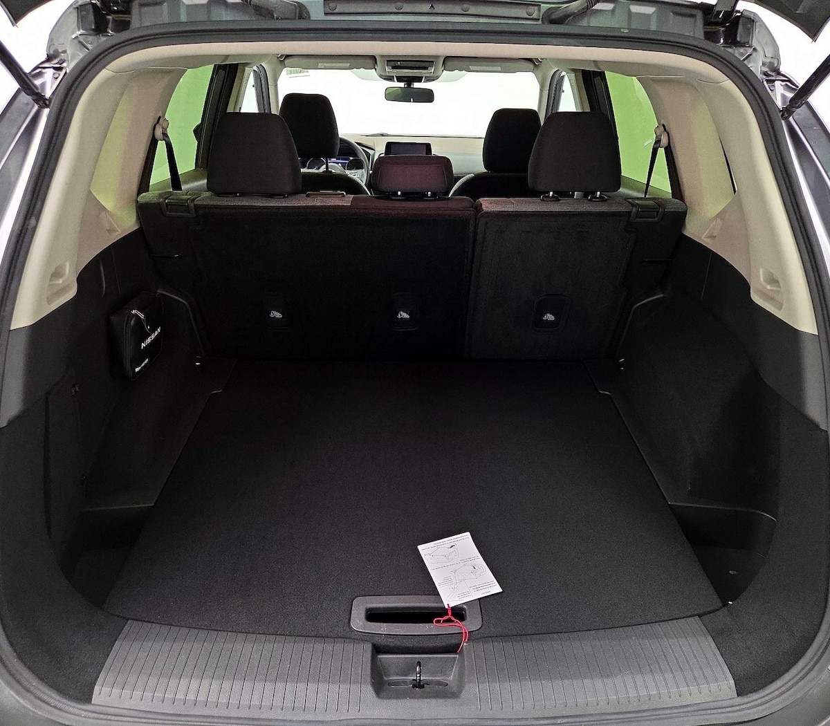 Trunk/Cargo (Seats Up)