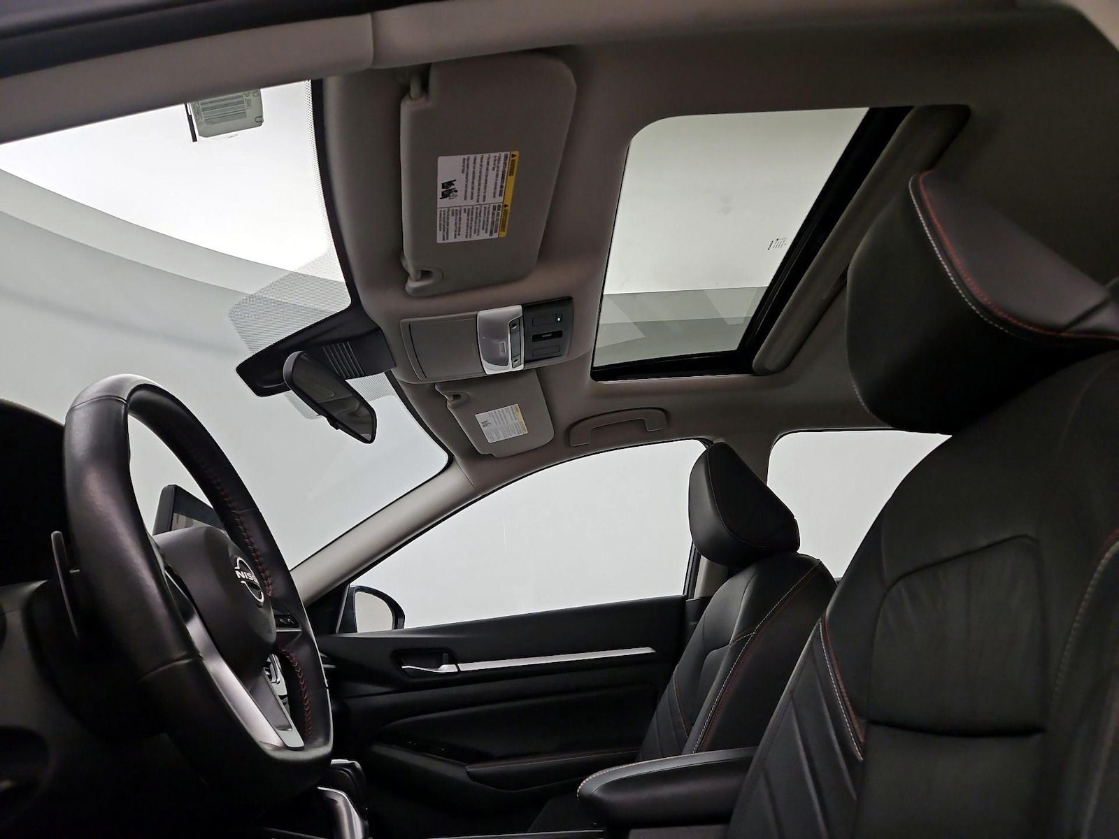 Sunroof(s) & Overhead Airbags