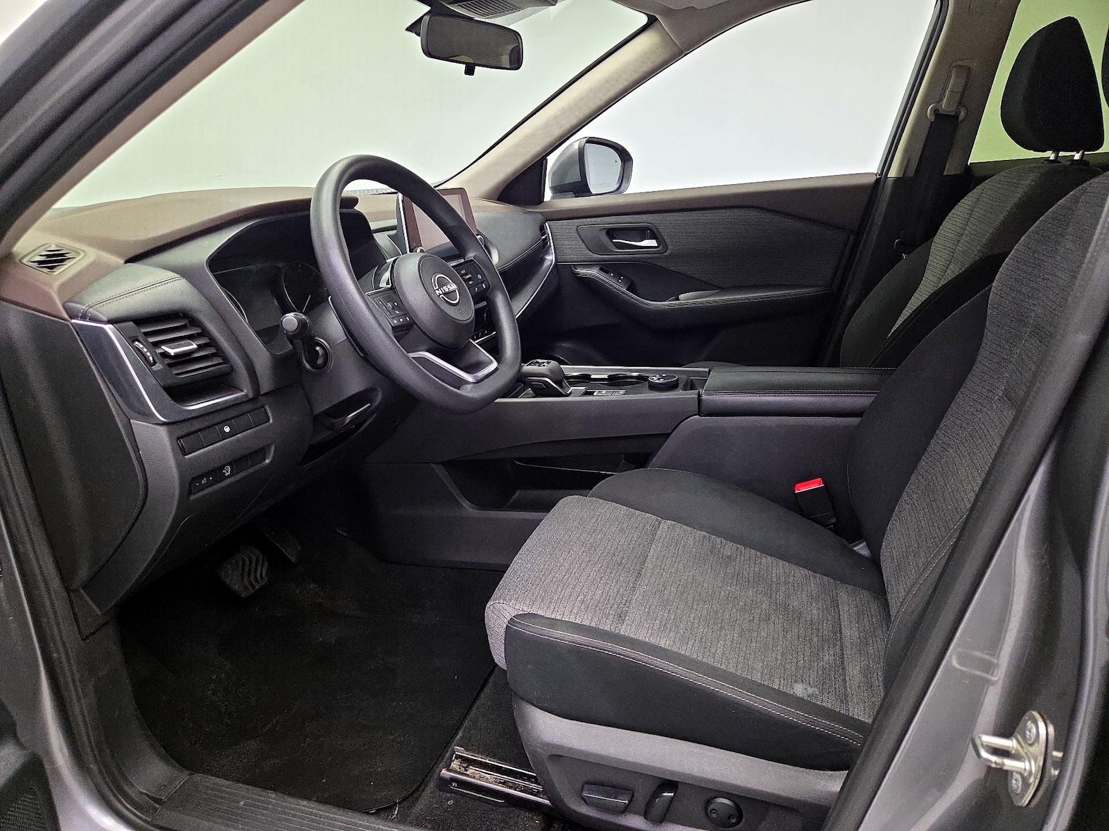 Power Seat(s) & Side Airbags