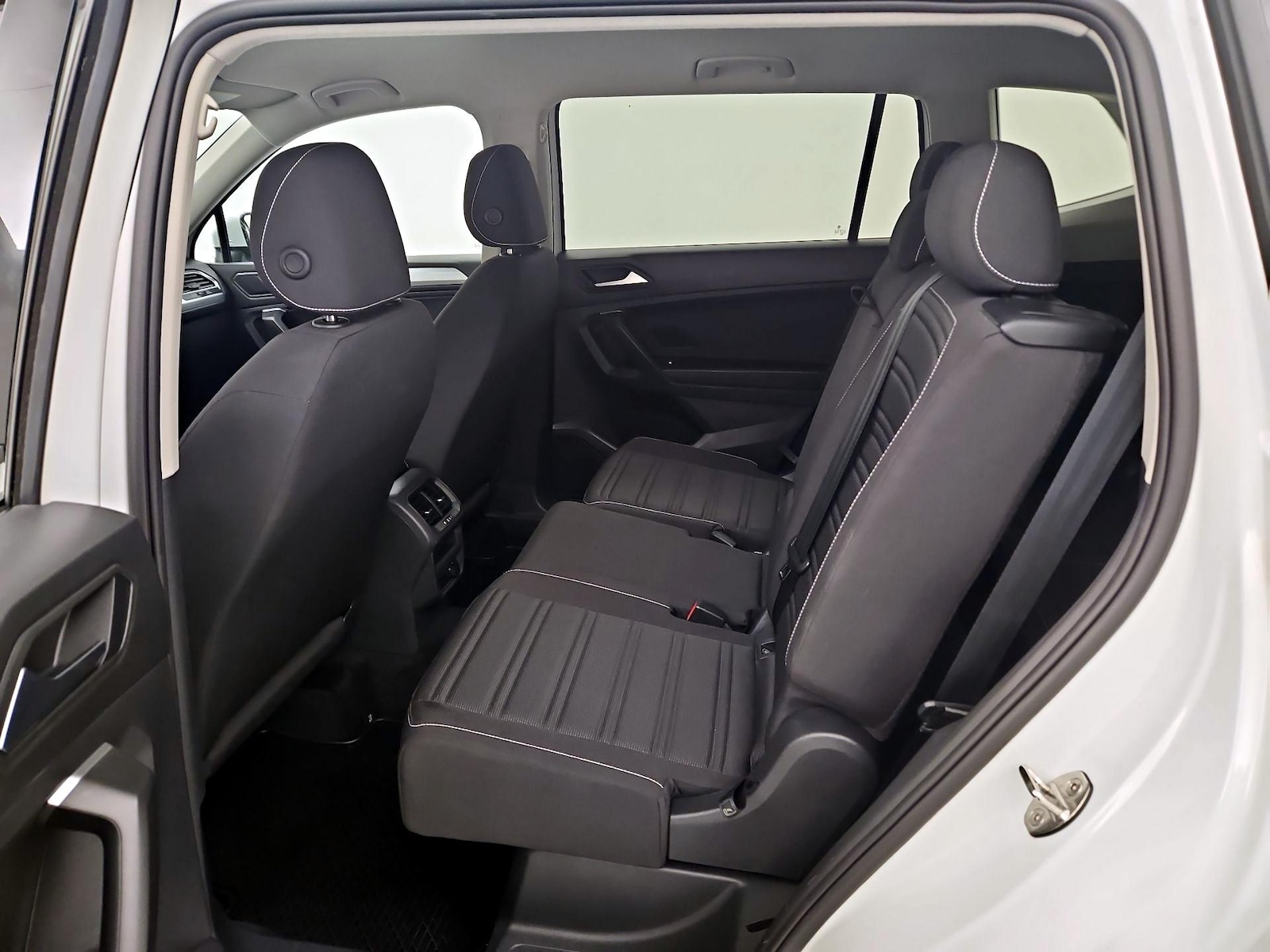 2023 Volkswagen Tiguan S - Photo 20