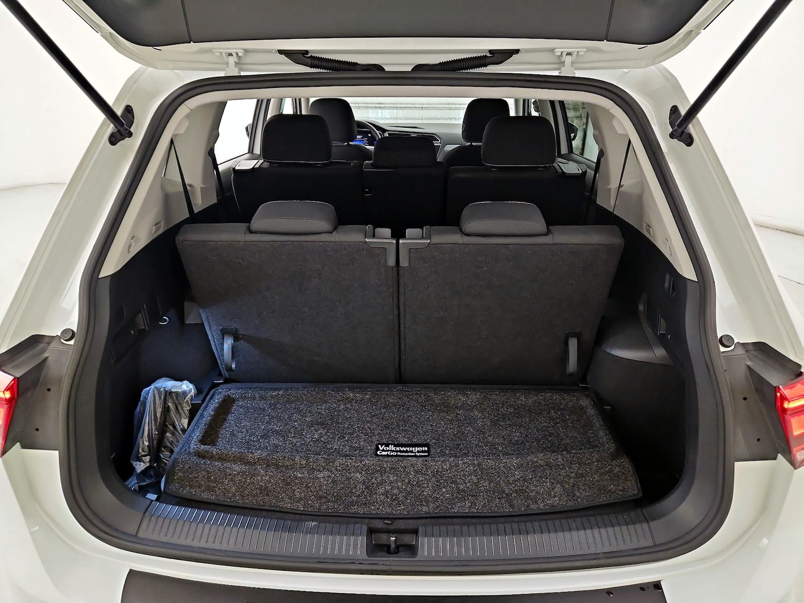 2023 Volkswagen Tiguan S - Photo 22