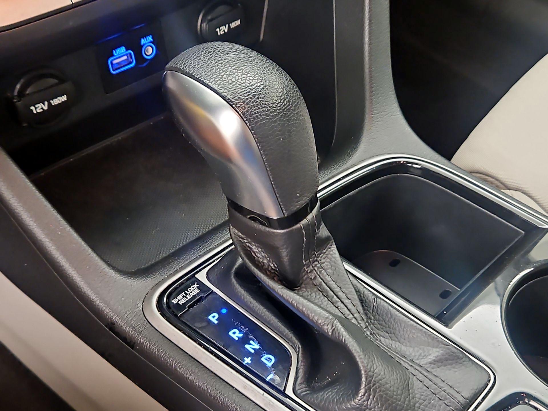 Thumbnail: 2019 Hyundai Sonata - 17