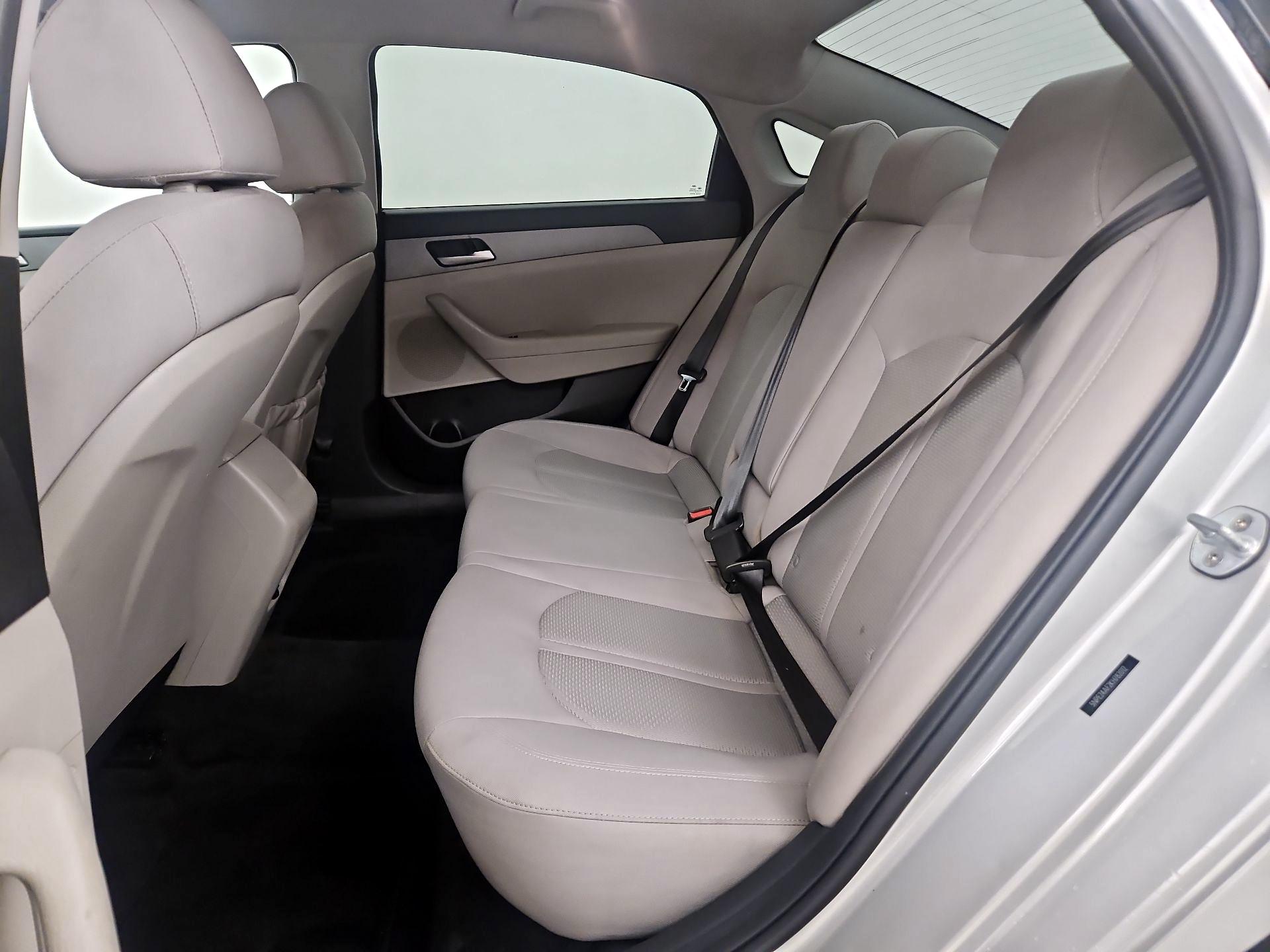 Thumbnail: 2019 Hyundai Sonata - 19