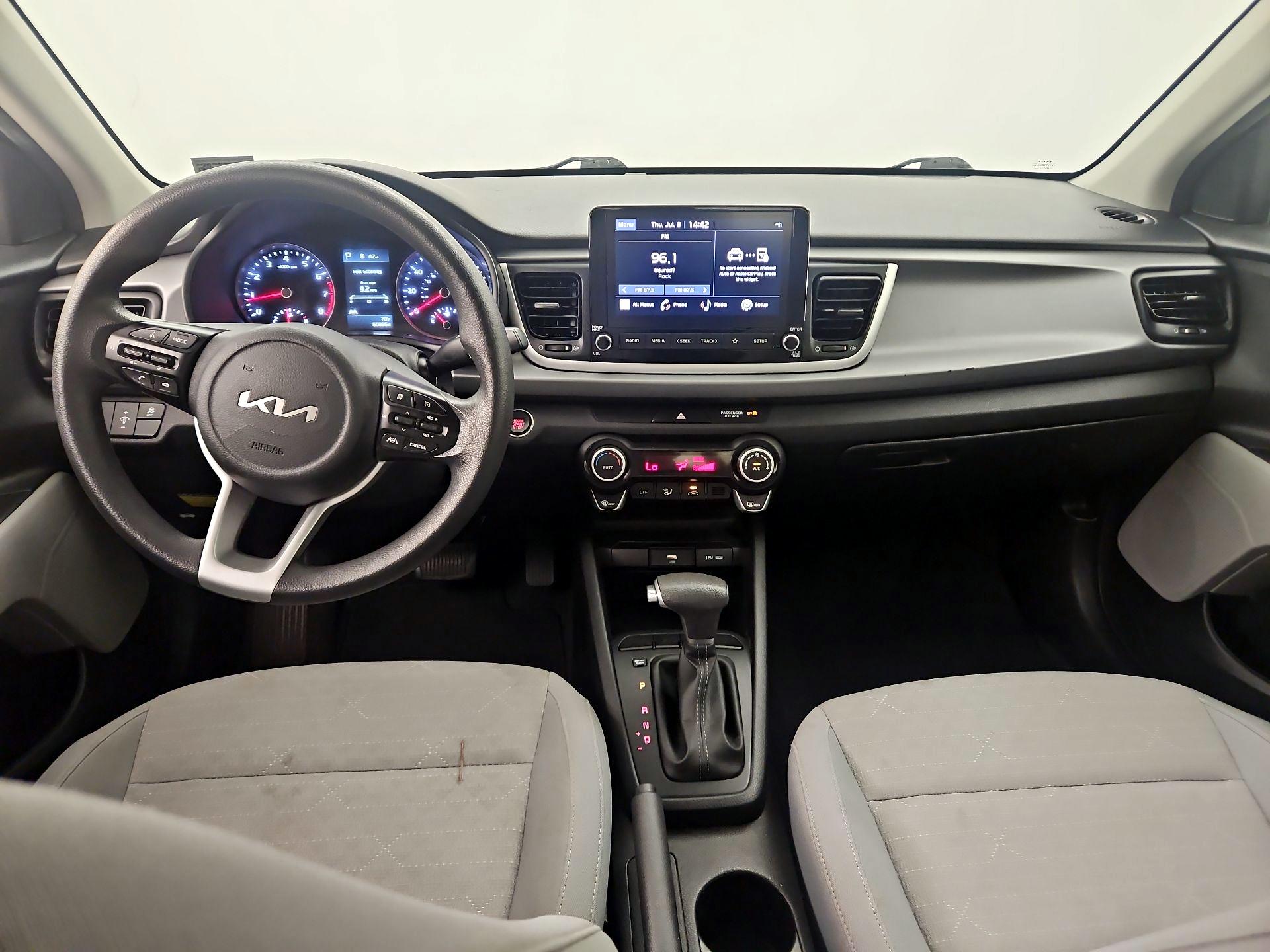 Thumbnail: 2022 Kia Rio - 9