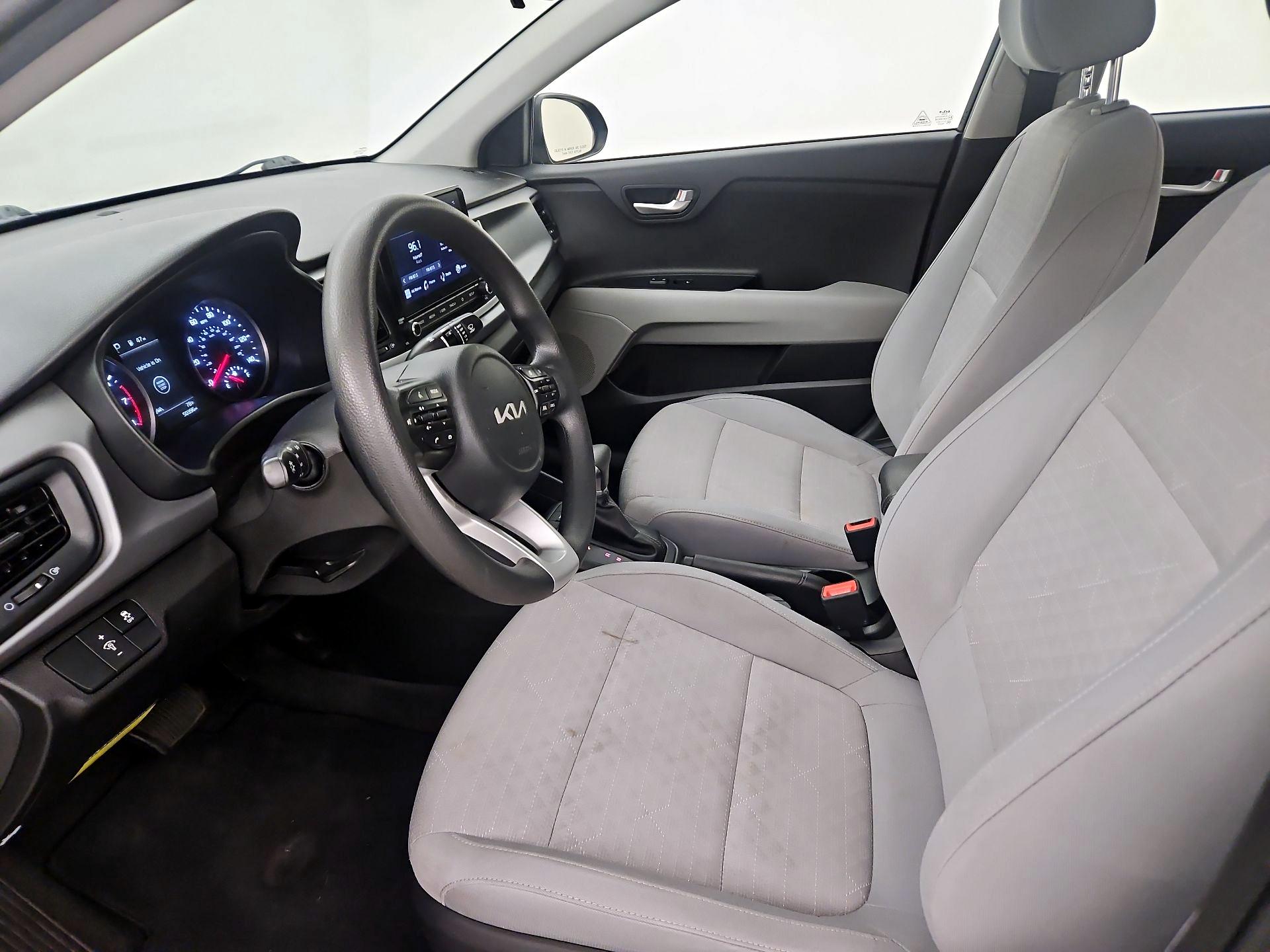 Thumbnail: 2022 Kia Rio - 11