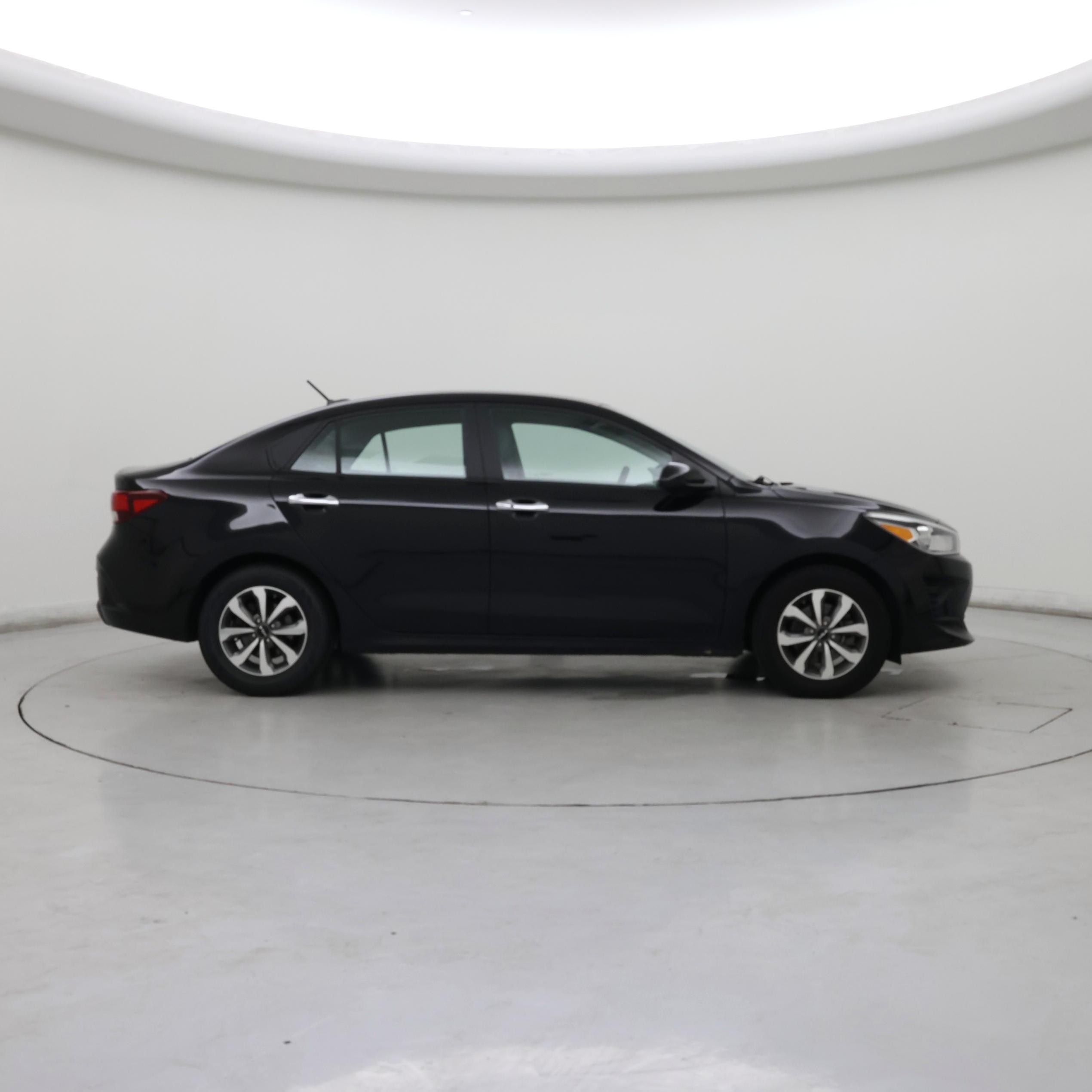 Thumbnail: 2022 Kia Rio - 7