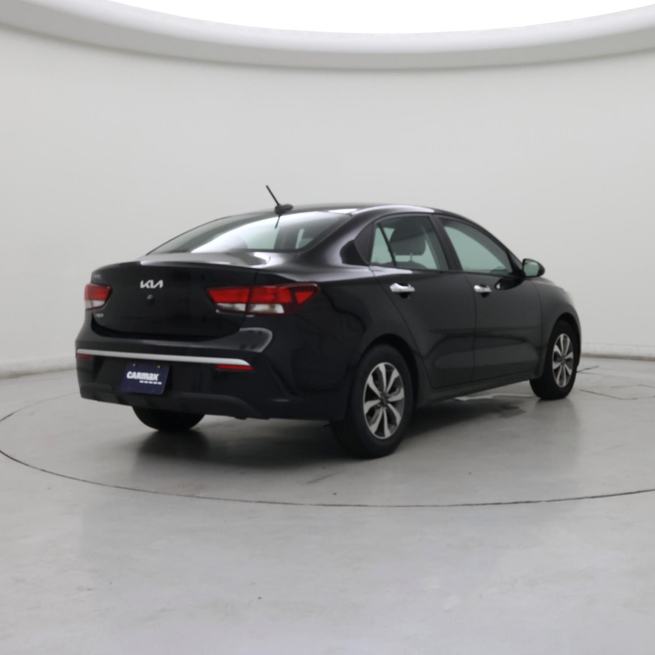 Thumbnail: 2022 Kia Rio - 8