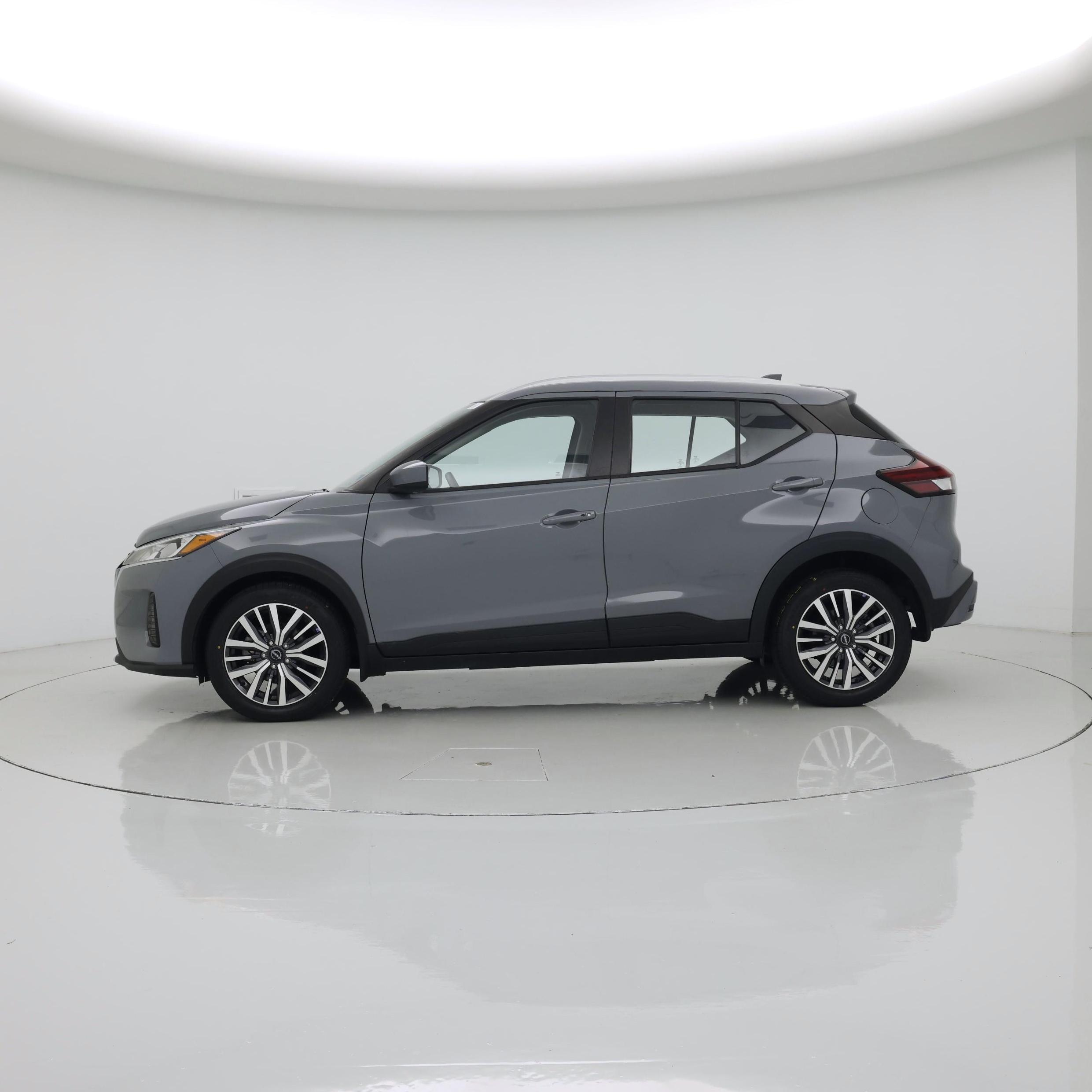Thumbnail: 2023 Nissan Kicks - 3
