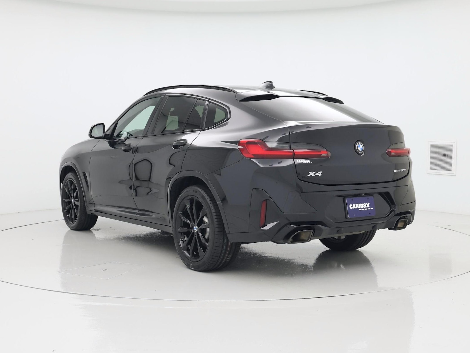 2023 BMW X4 30i - Photo 3