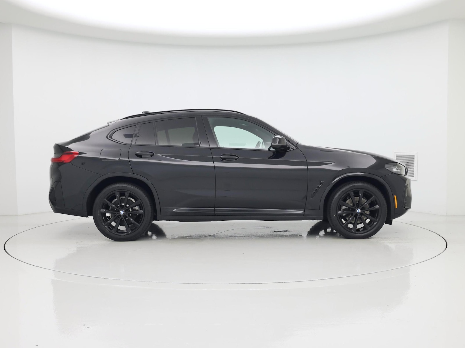 2023 BMW X4 30i - Photo 8