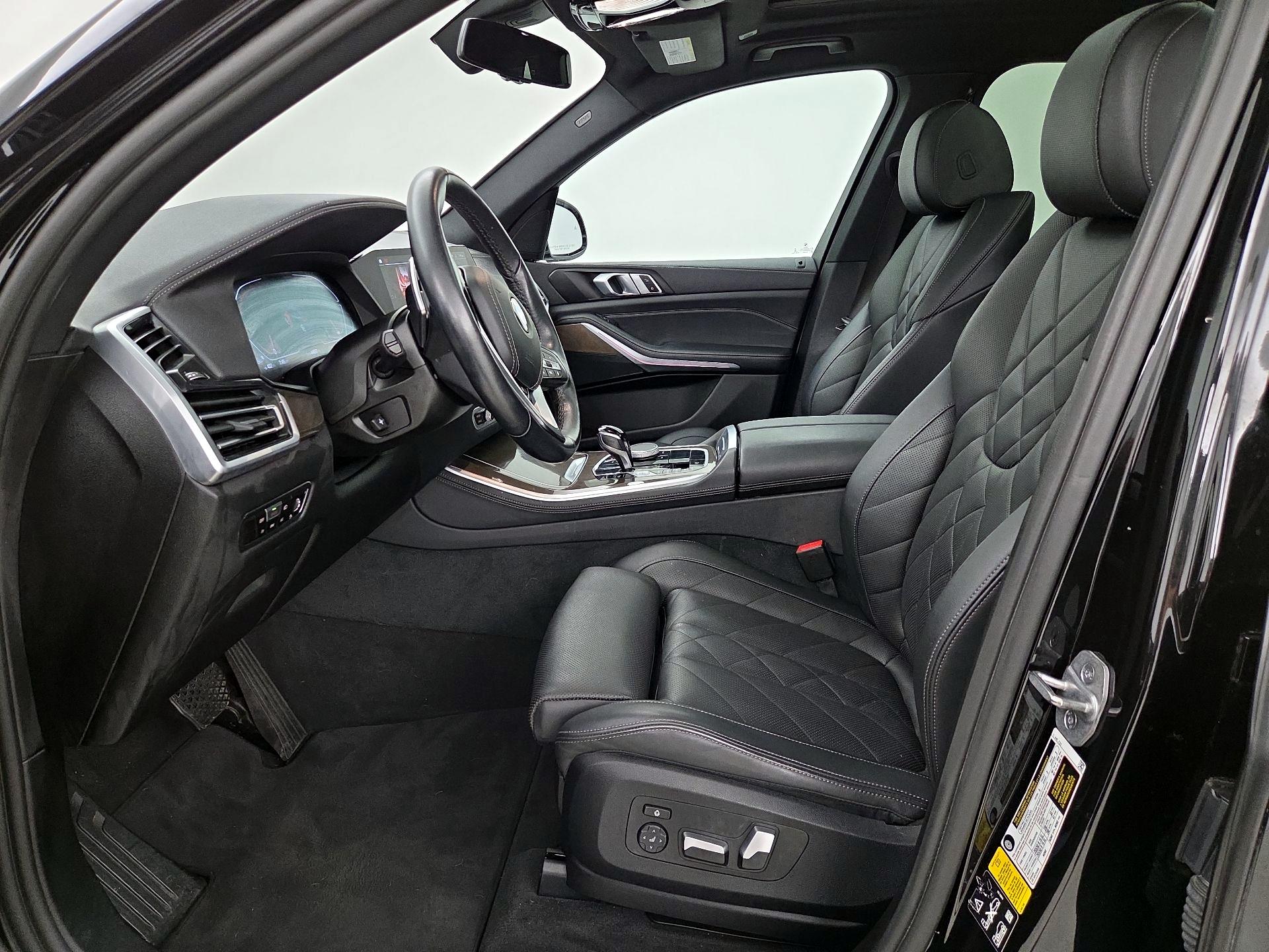 Thumbnail: 2023 BMW X5 - 11