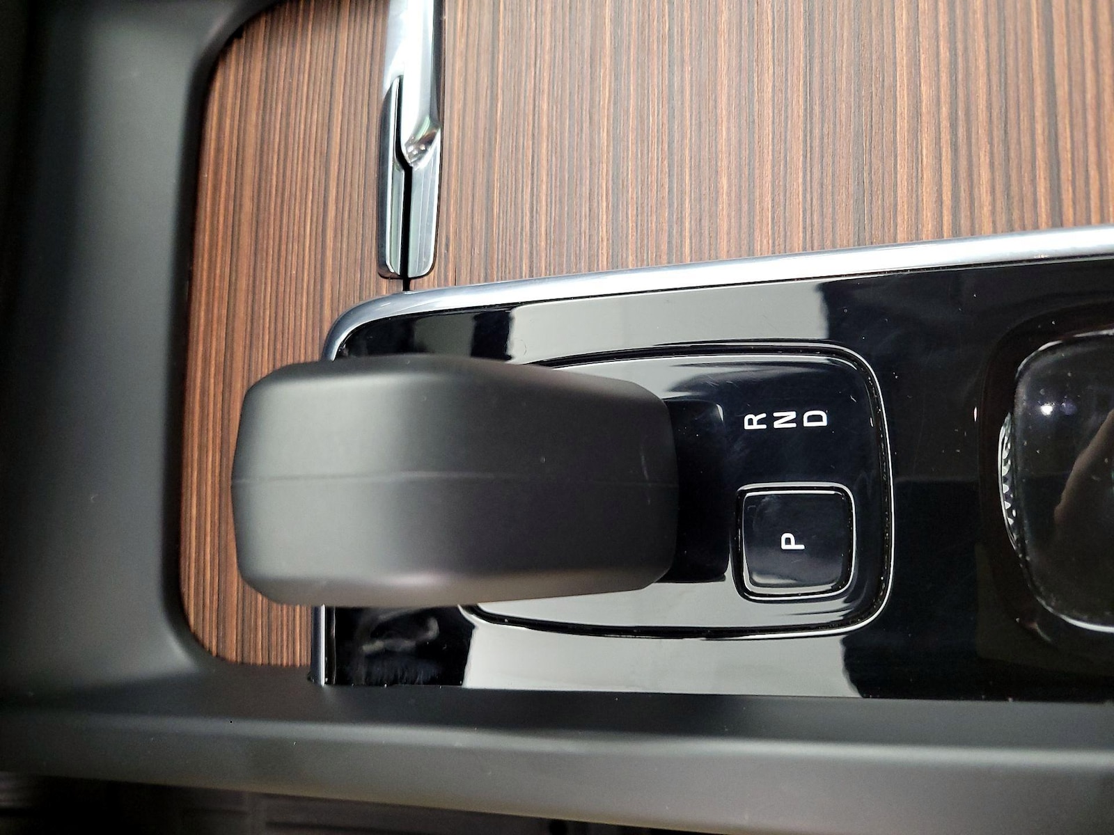 2023 Volvo XC60 Plus - Photo 19