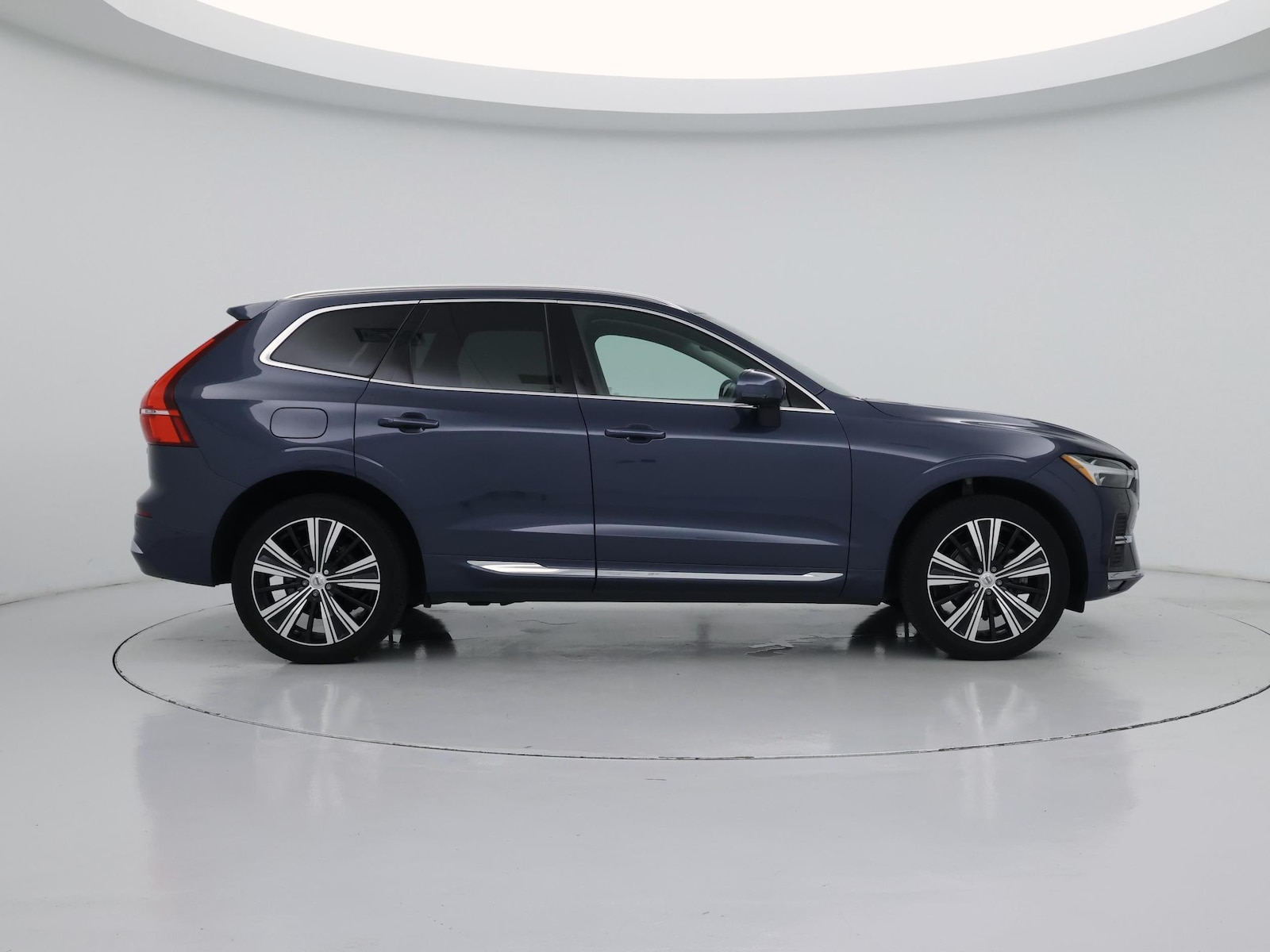 2023 Volvo XC60 Plus - Photo 8