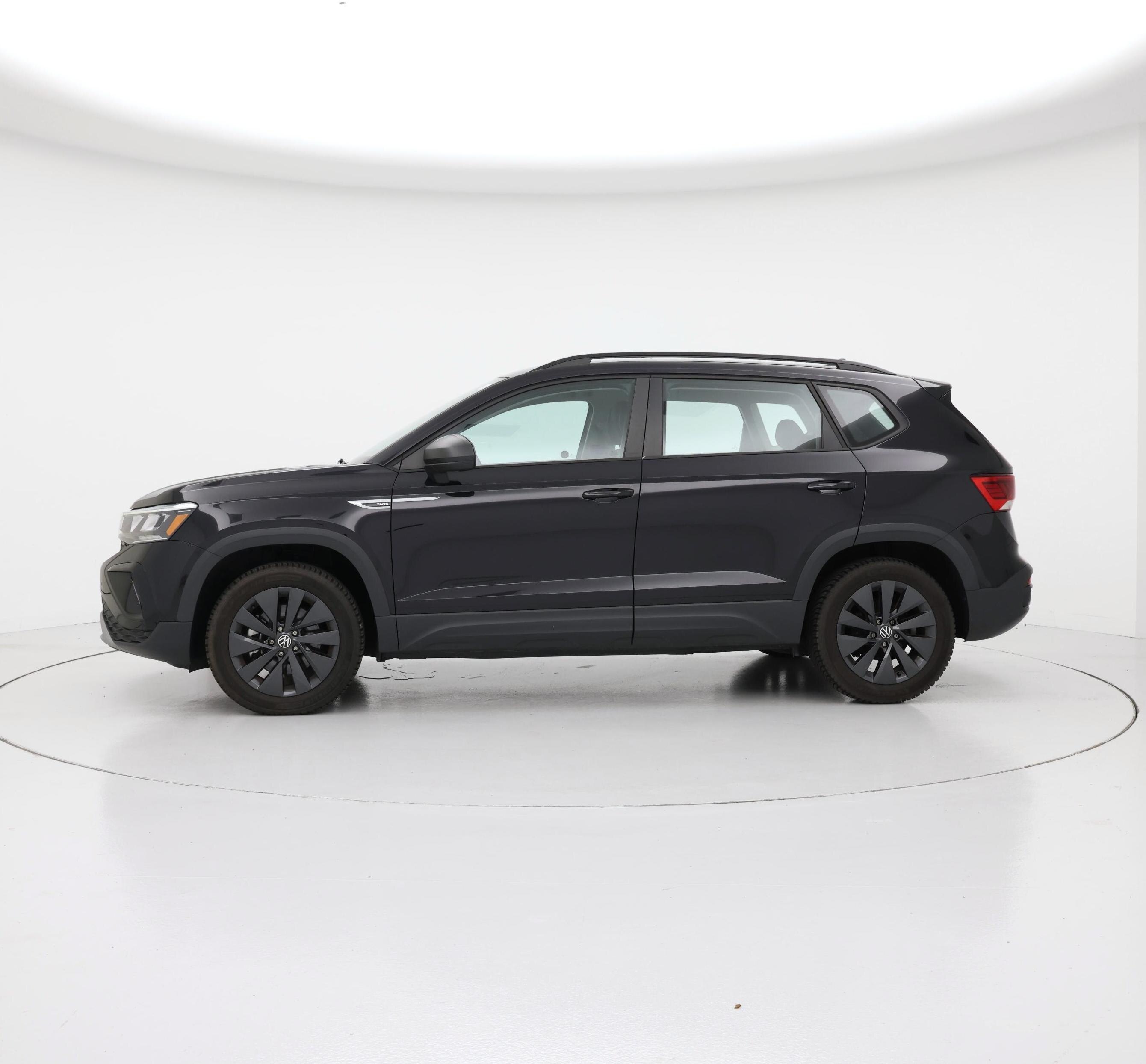Thumbnail: 2022 Volkswagen Taos - 3