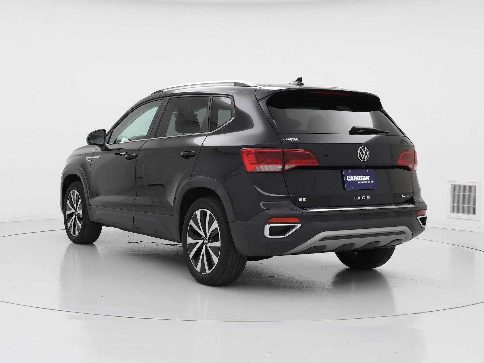 2023 Volkswagen Taos SE - Photo 3