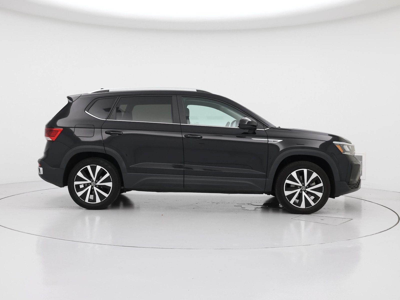 2023 Volkswagen Taos SE - Photo 8
