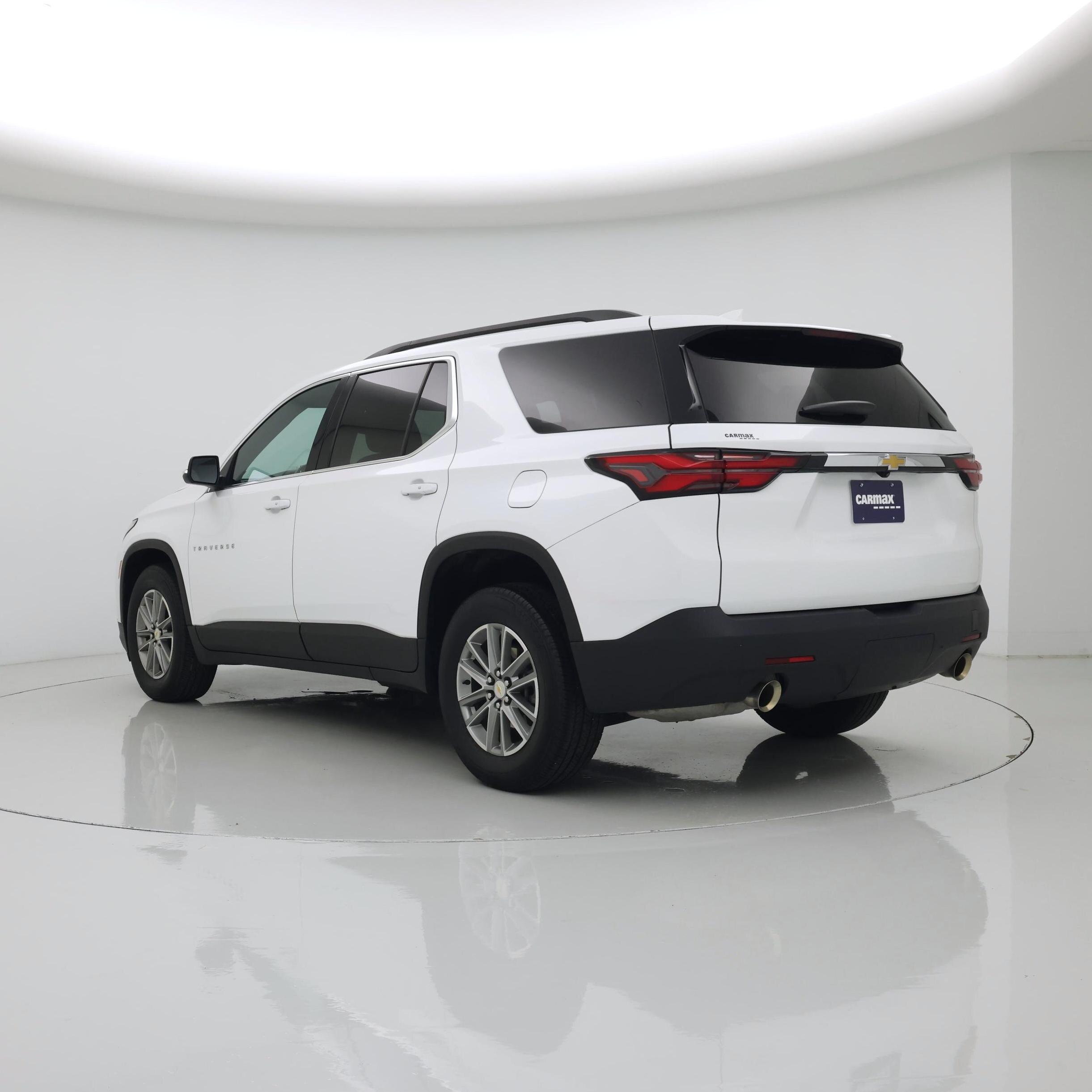 Thumbnail: 2023 Chevrolet Traverse - 2