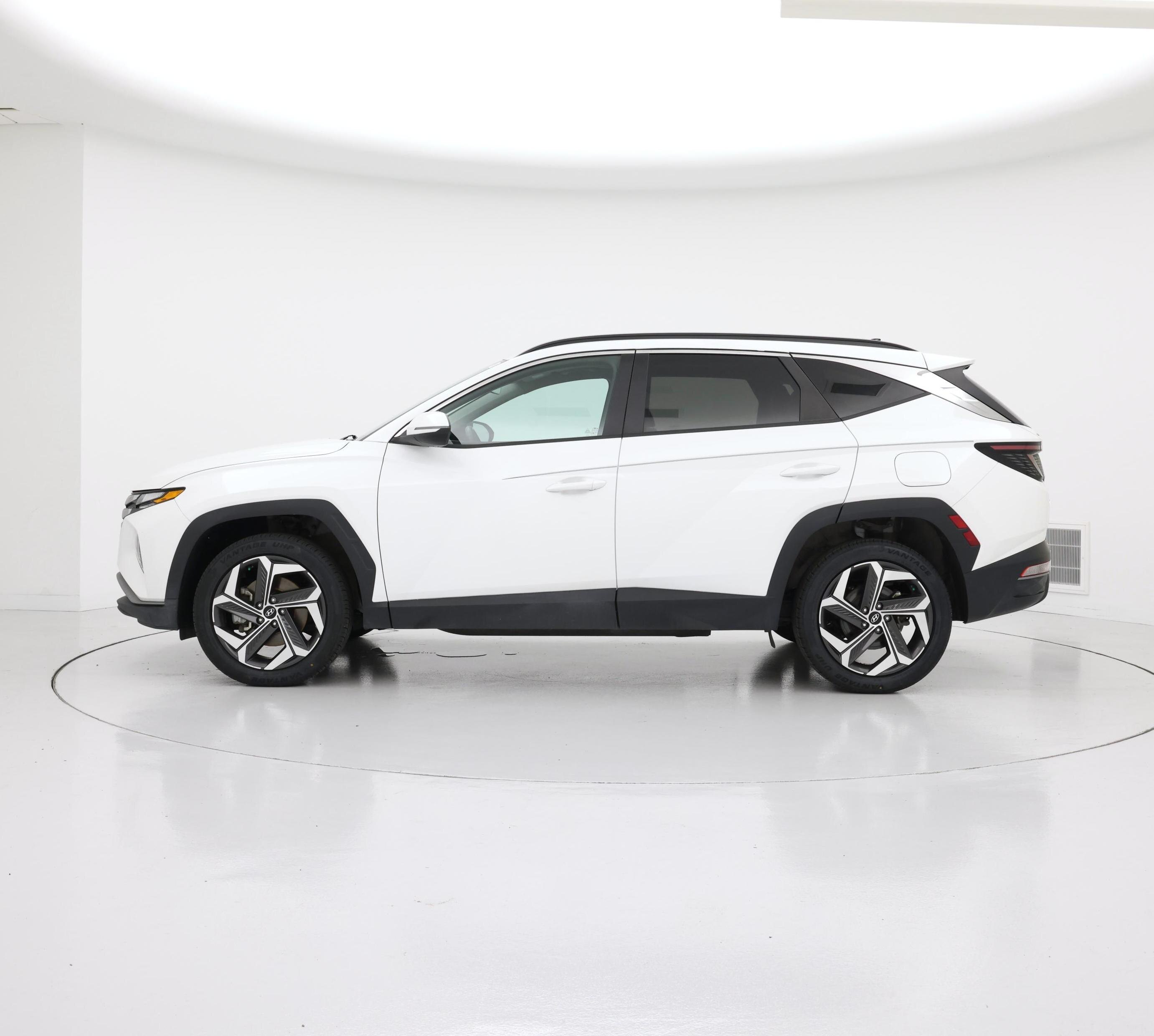 Thumbnail: 2024 Hyundai Tucson - 3