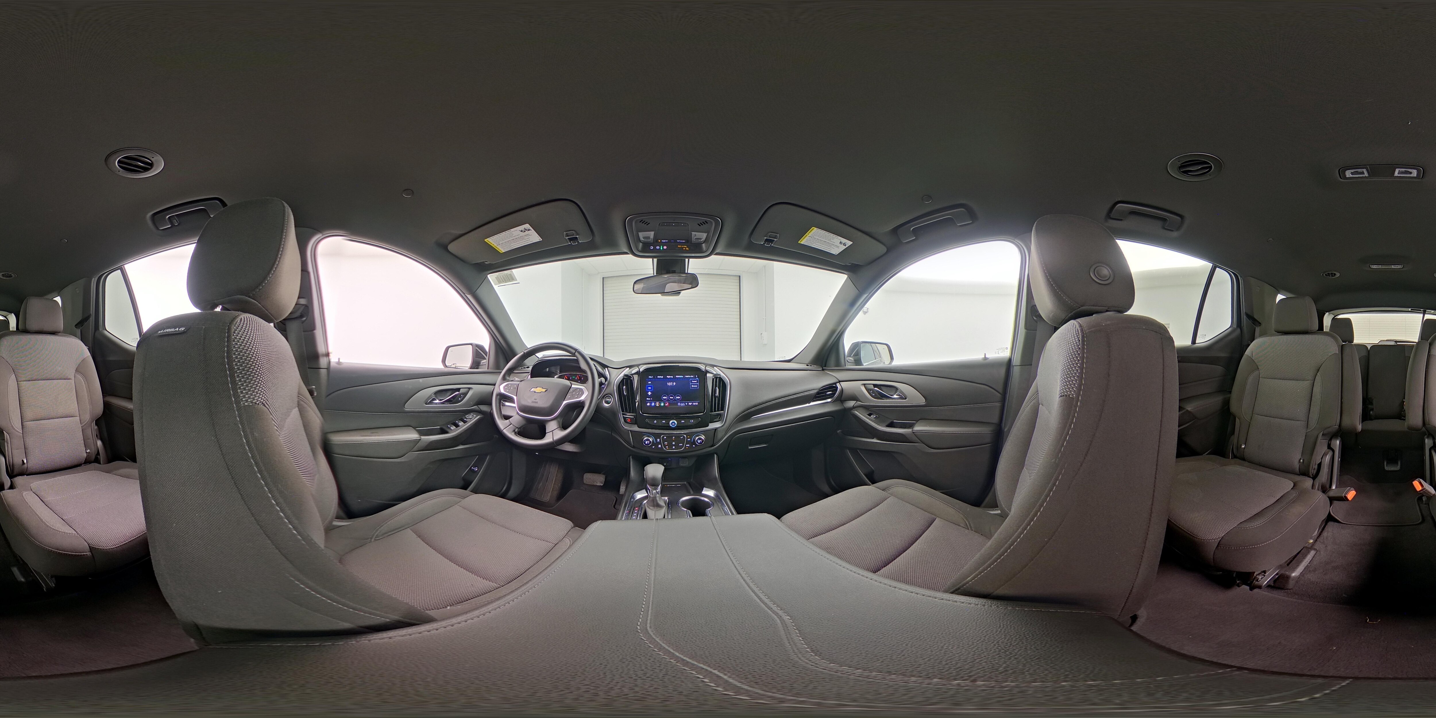 2023 Chevrolet Traverse 1LT - Photo 25