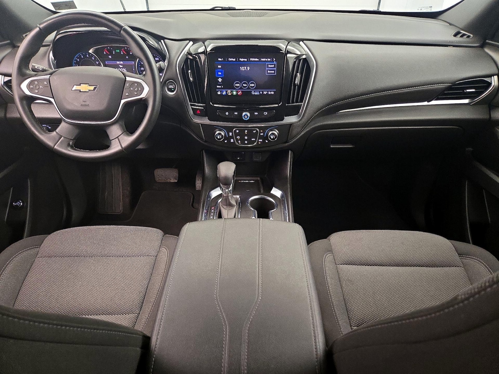 2023 Chevrolet Traverse 1LT - Photo 10