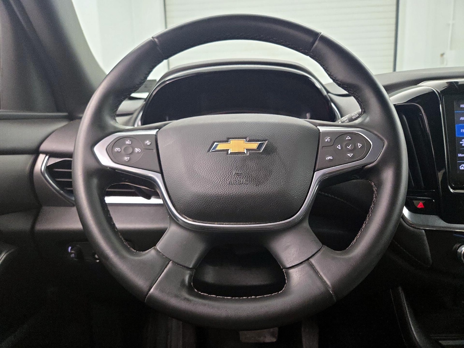 2023 Chevrolet Traverse 1LT - Photo 11