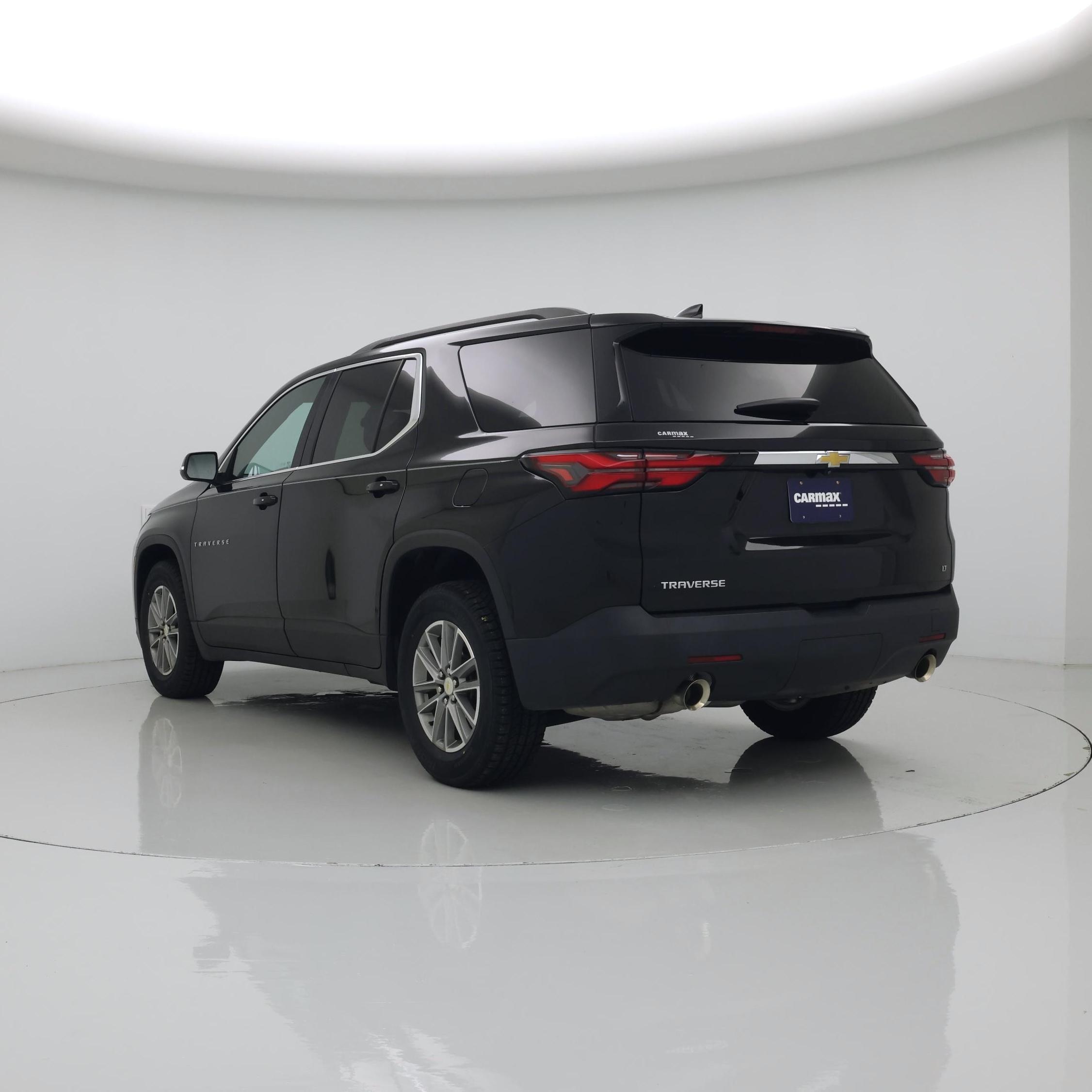 Thumbnail: 2023 Chevrolet Traverse - 2