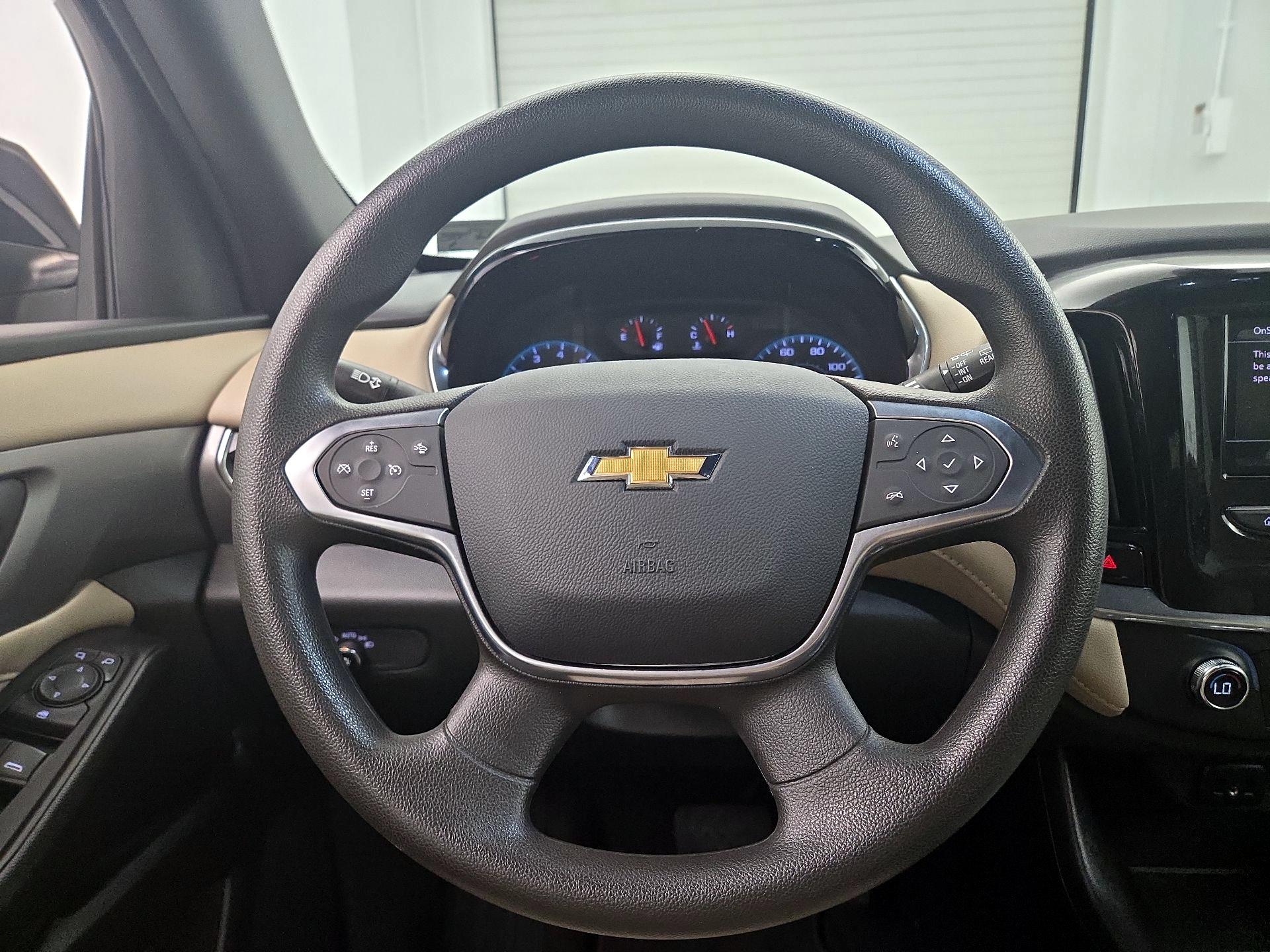 Thumbnail: 2023 Chevrolet Traverse - 10