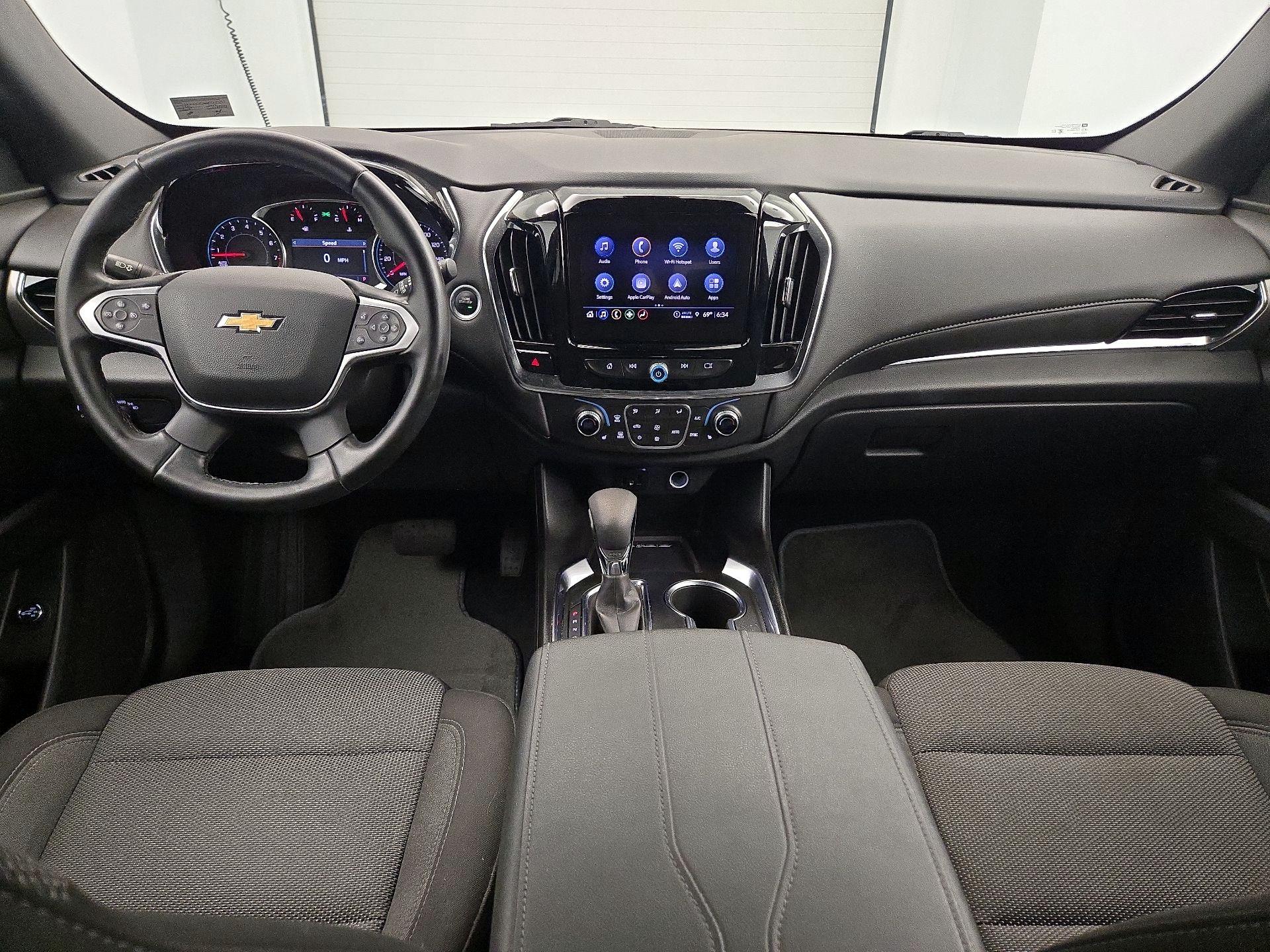 Thumbnail: 2023 Chevrolet Traverse - 9