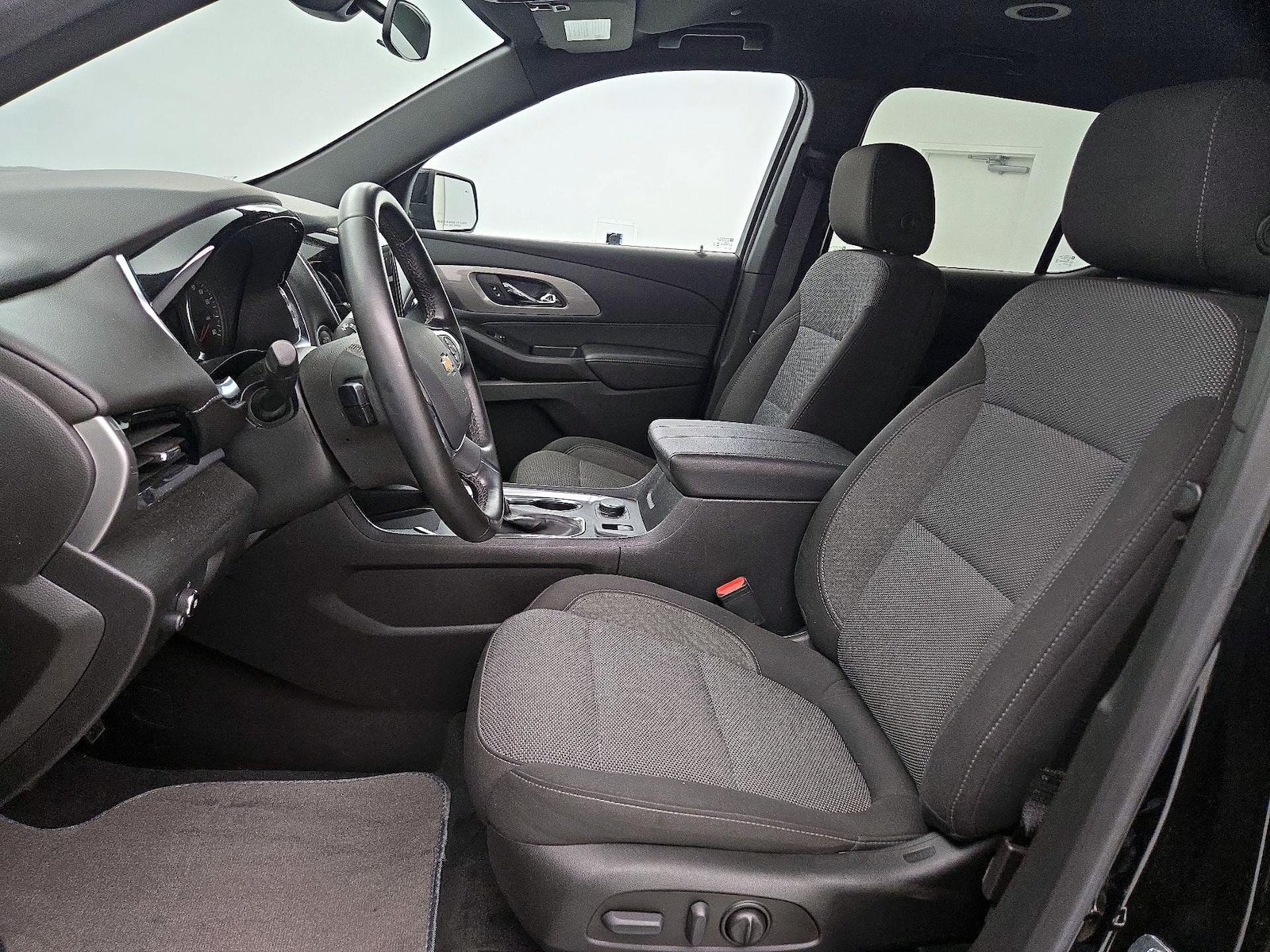 2023 Chevrolet Traverse 1LT - Photo 12