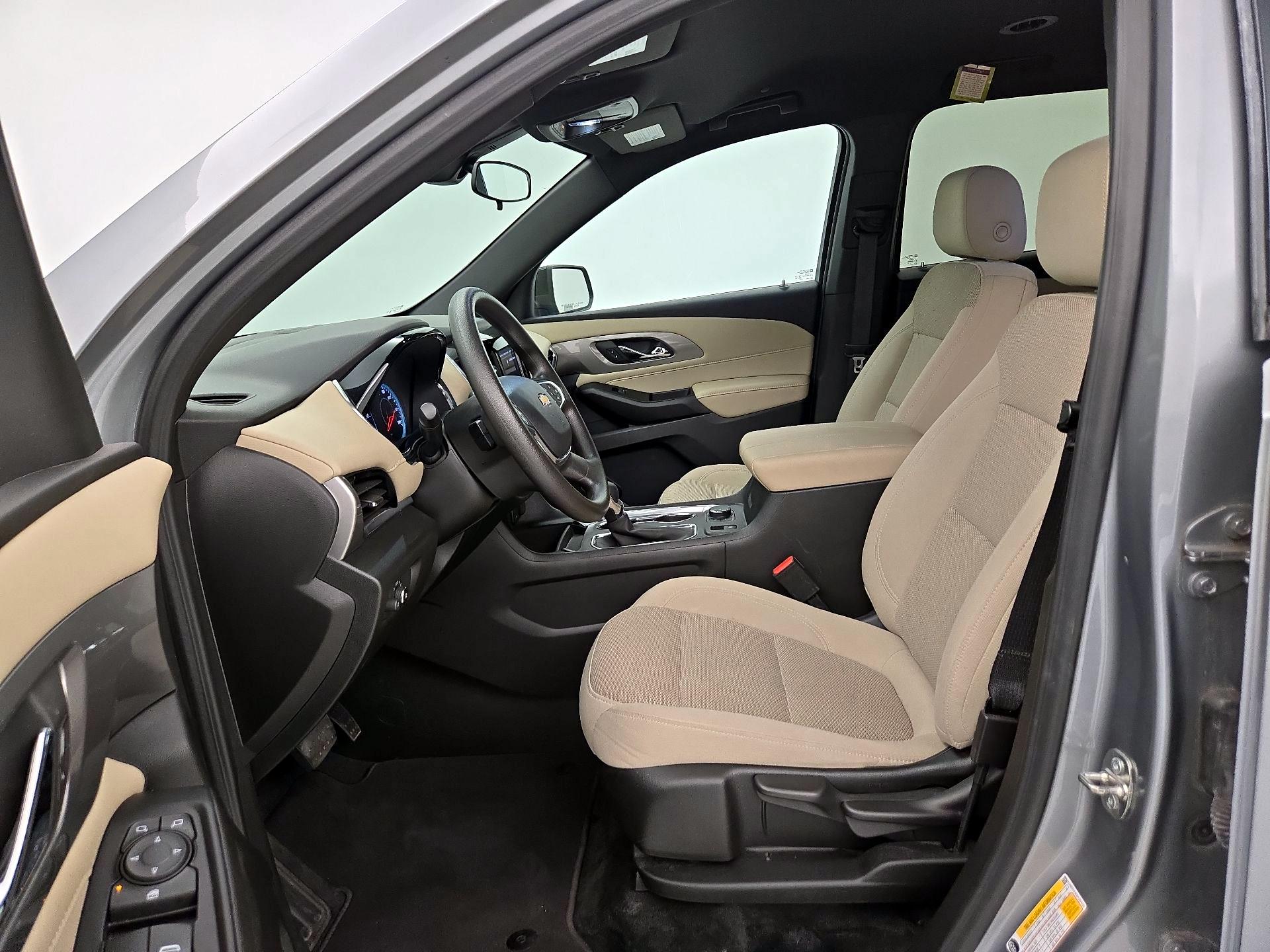 Thumbnail: 2023 Chevrolet Traverse - 11
