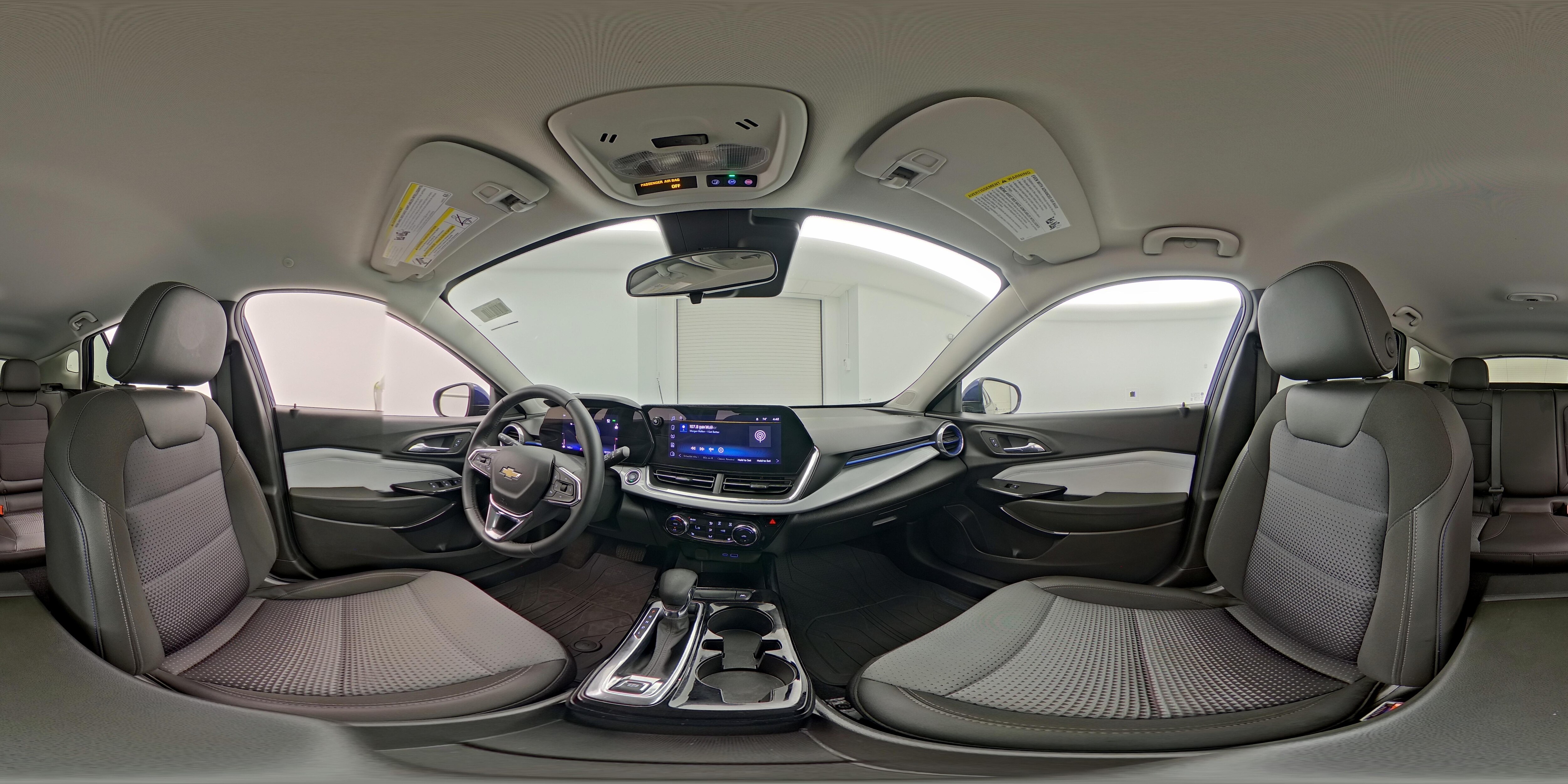 2024 Chevrolet Trax LT - Photo 25
