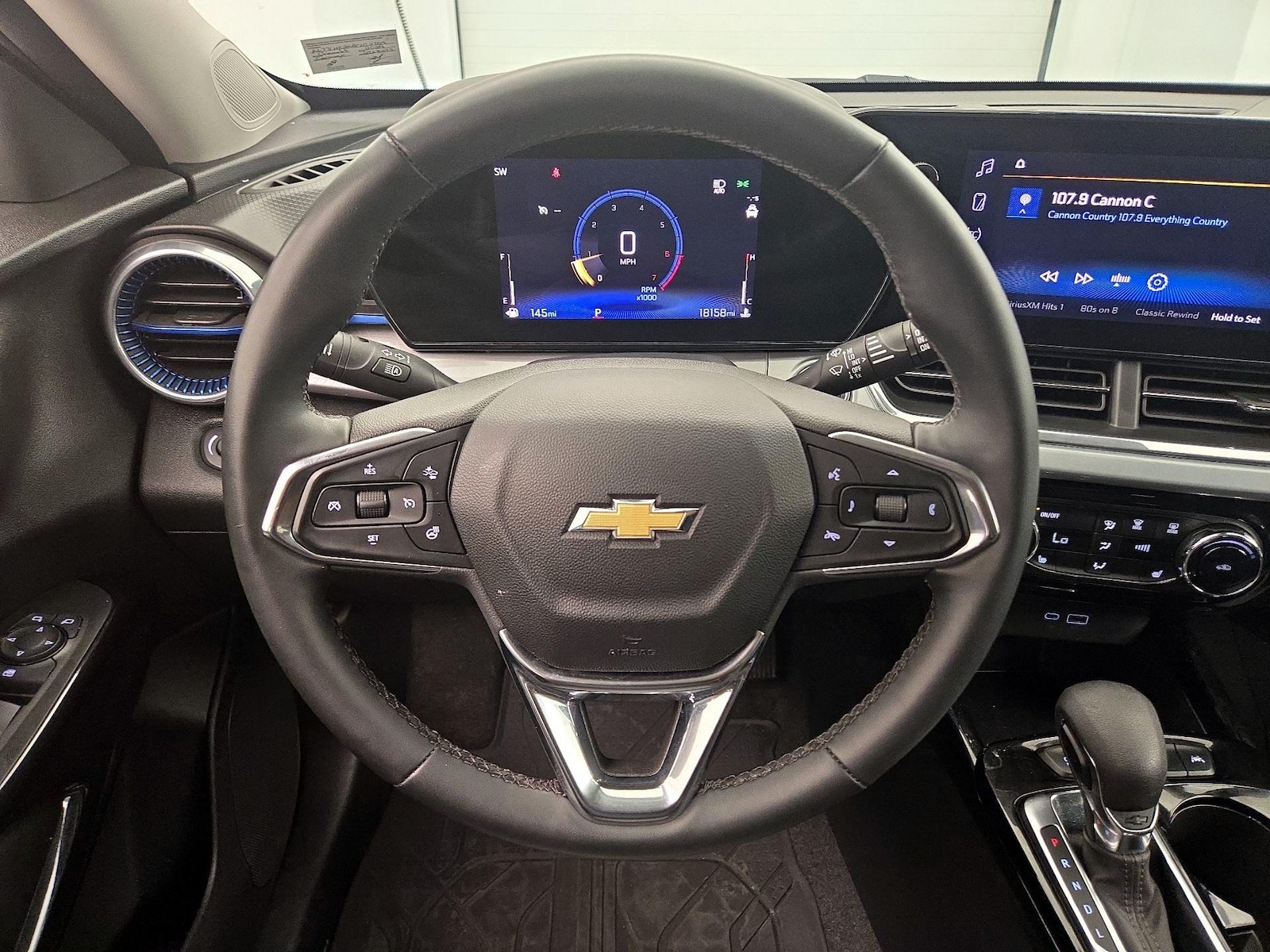 2024 Chevrolet Trax LT - Photo 11