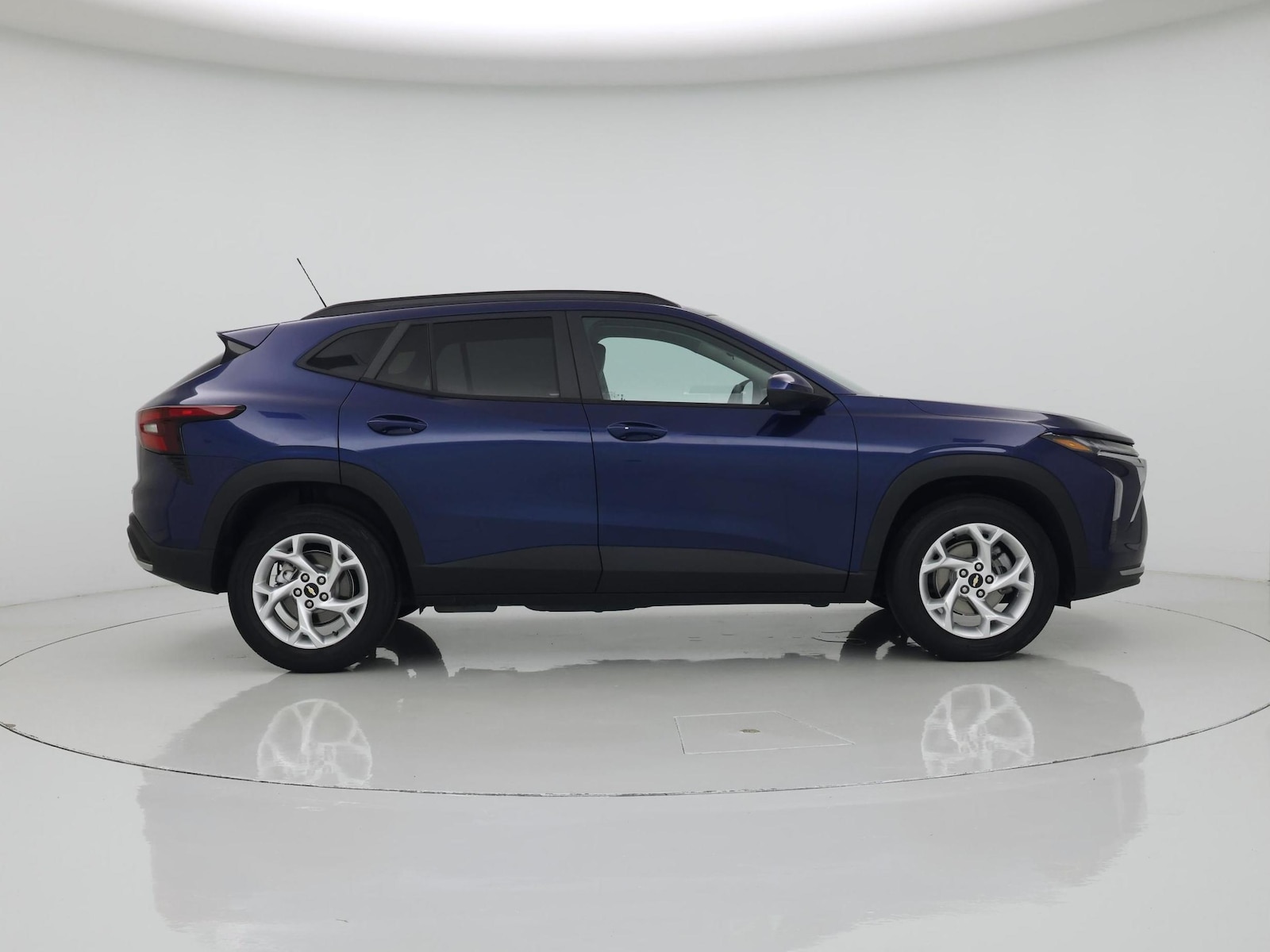 2024 Chevrolet Trax LT - Photo 8