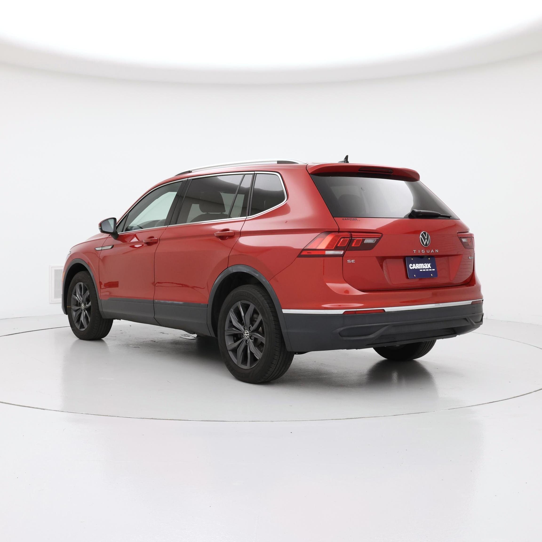Thumbnail: 2023 Volkswagen Tiguan - 2