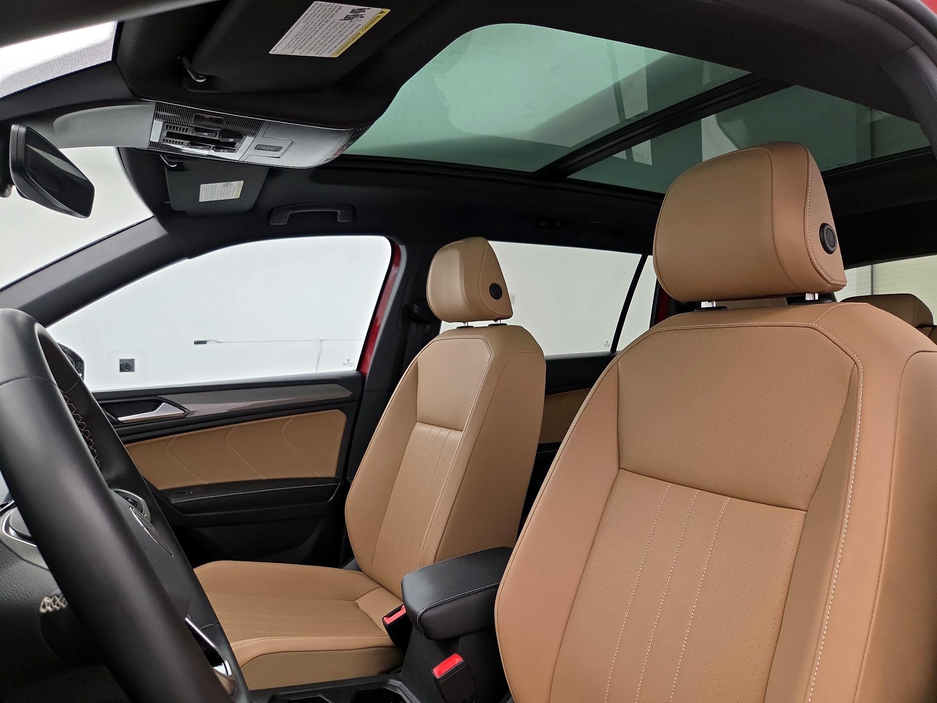 Thumbnail: 2023 Volkswagen Tiguan - 19