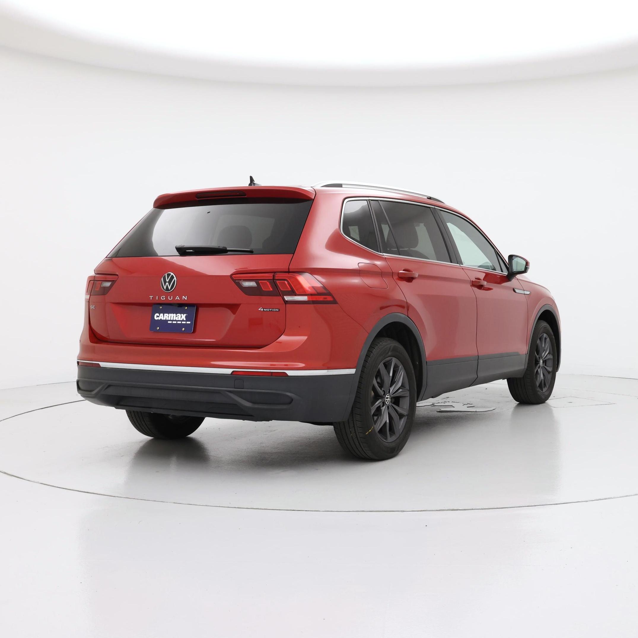Thumbnail: 2023 Volkswagen Tiguan - 8