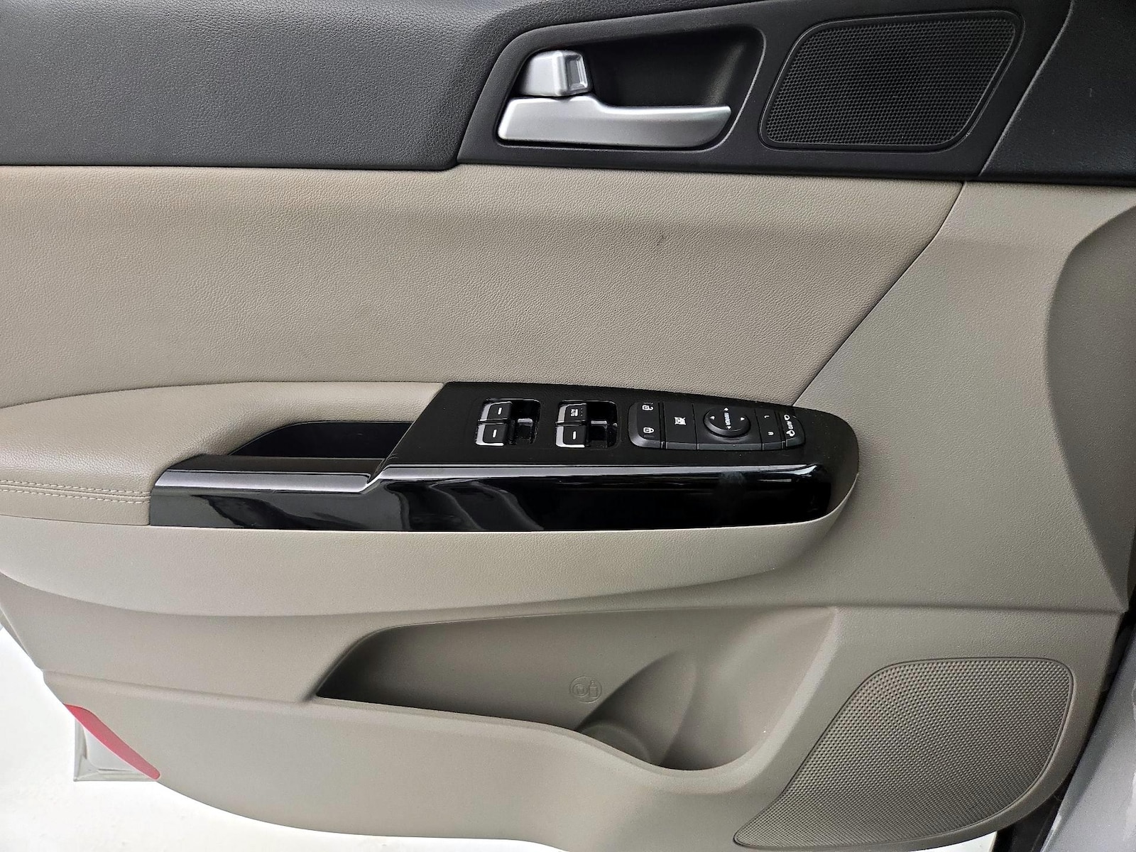 2021 Kia Sportage S - Photo 13