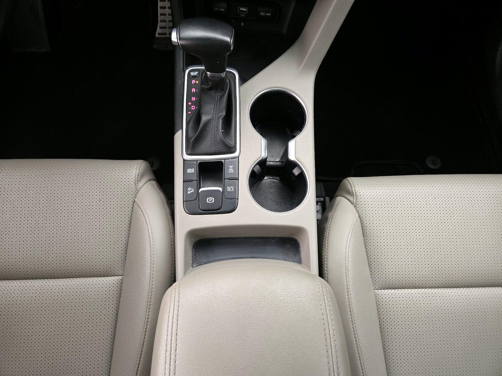 2021 Kia Sportage S - Photo 18
